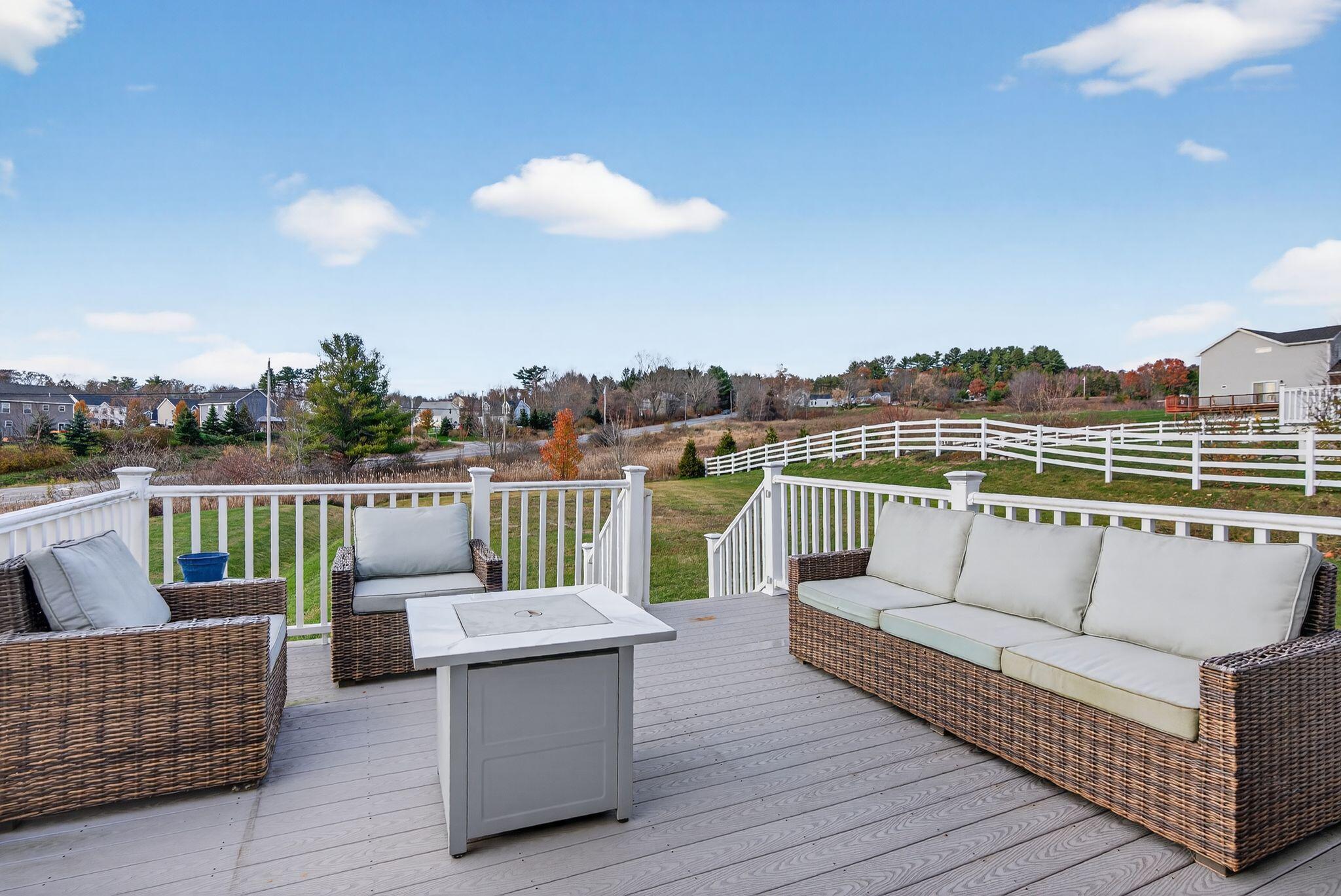 8 Castle Rock Drive