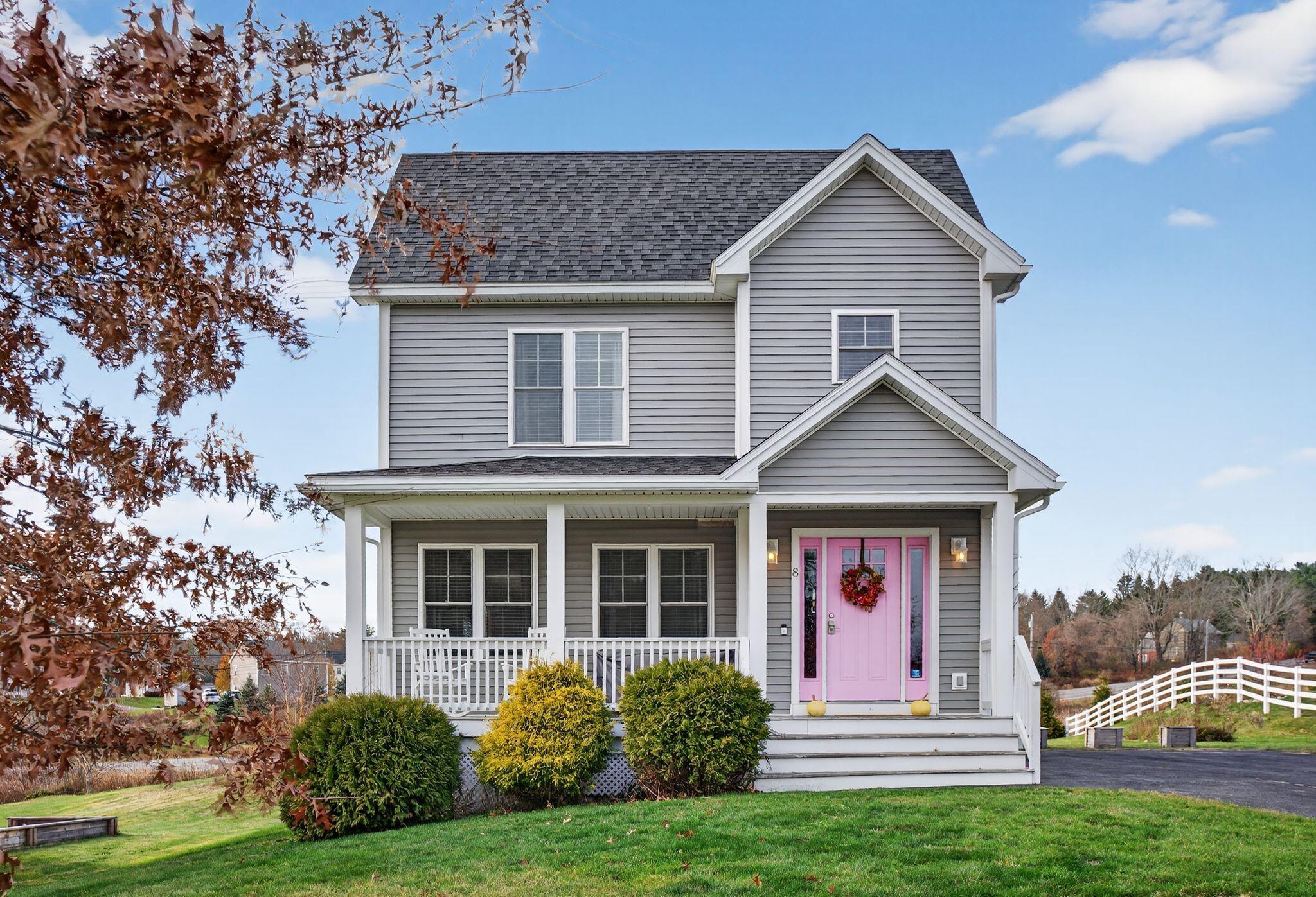8 Castle Rock Drive