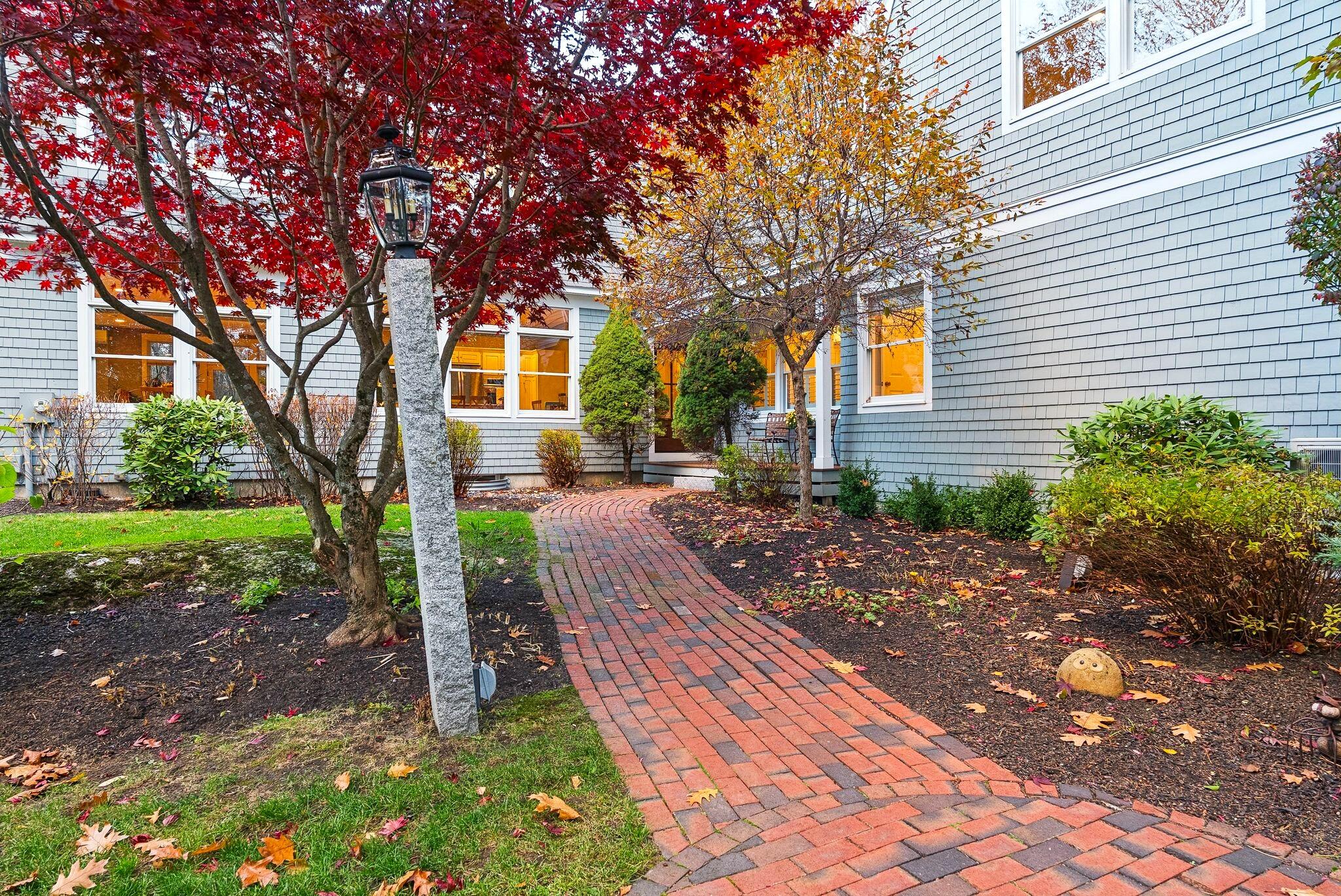 89 Oakmont Drive