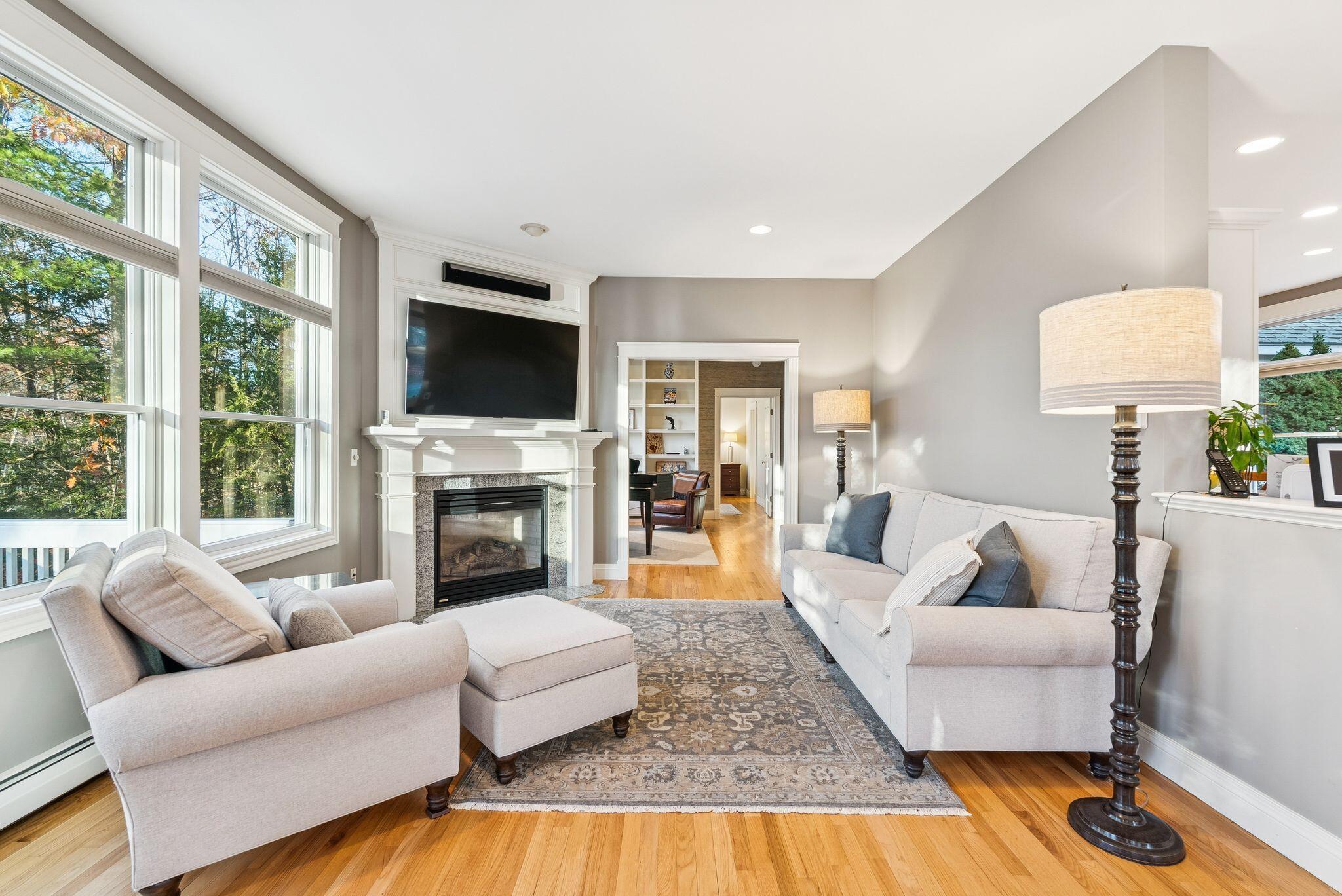 89 Oakmont Drive