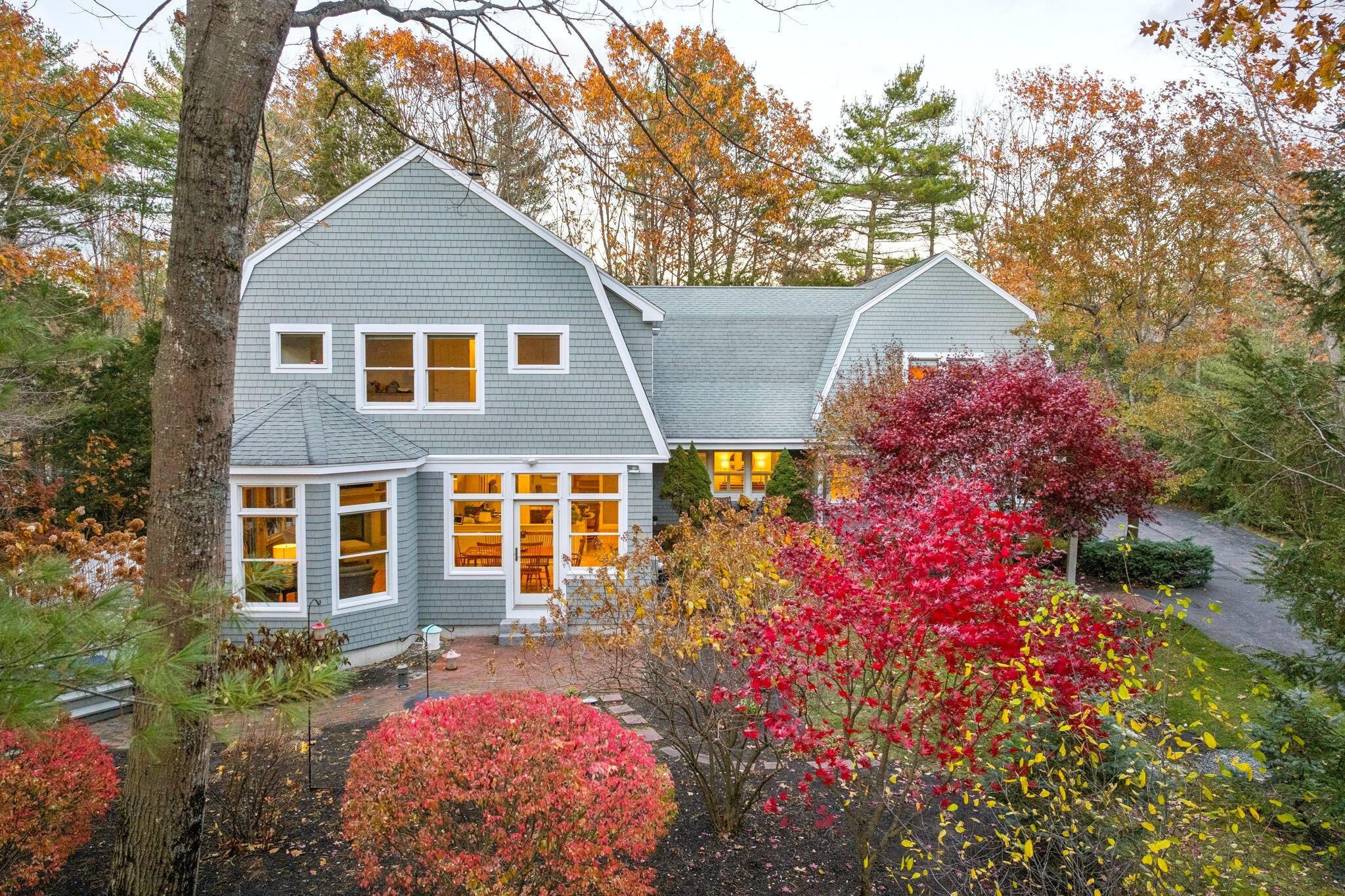 89 Oakmont Drive