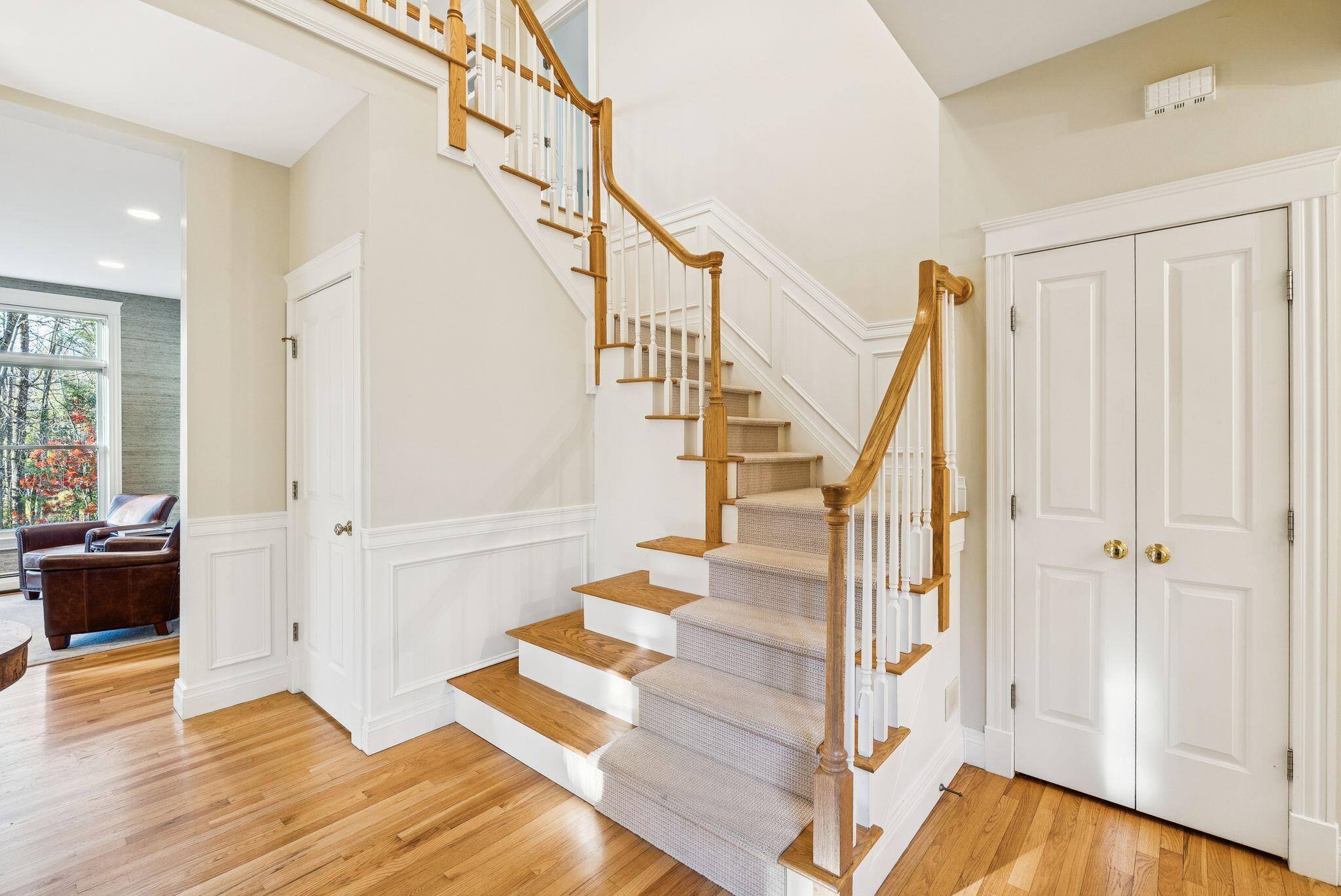89 Oakmont Drive