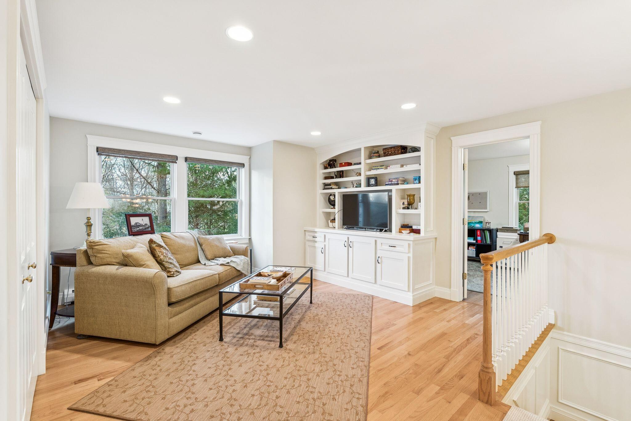 89 Oakmont Drive