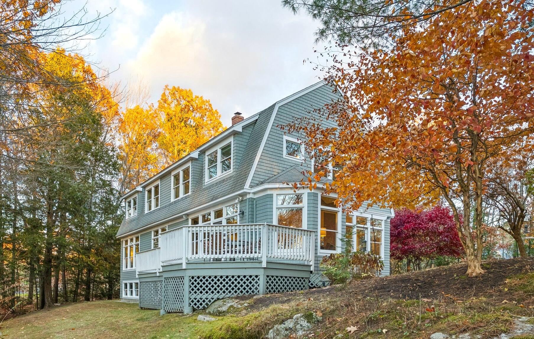 89 Oakmont Drive