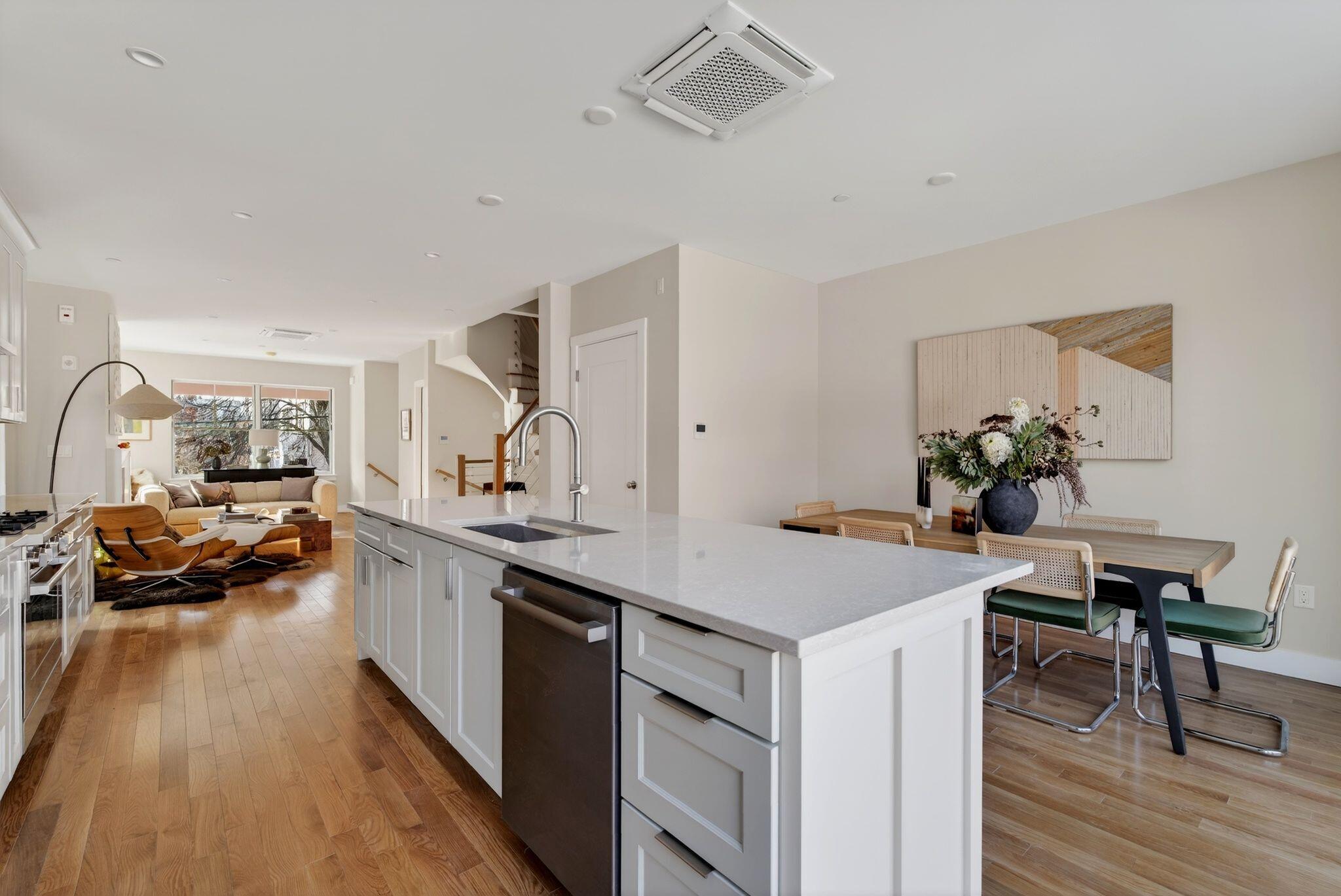 55 Carleton Street A