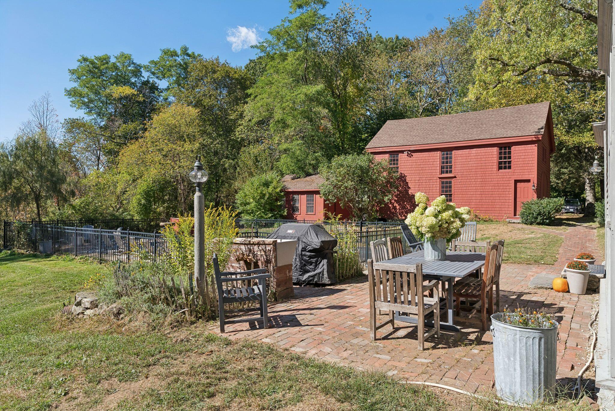 1346 Westbrook Street