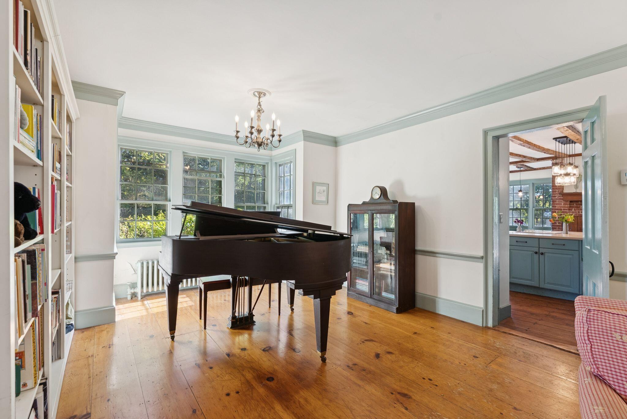 1346 Westbrook Street