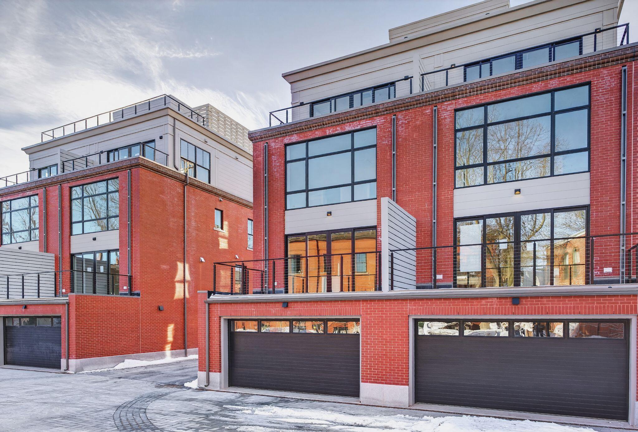 55 Carleton Street B