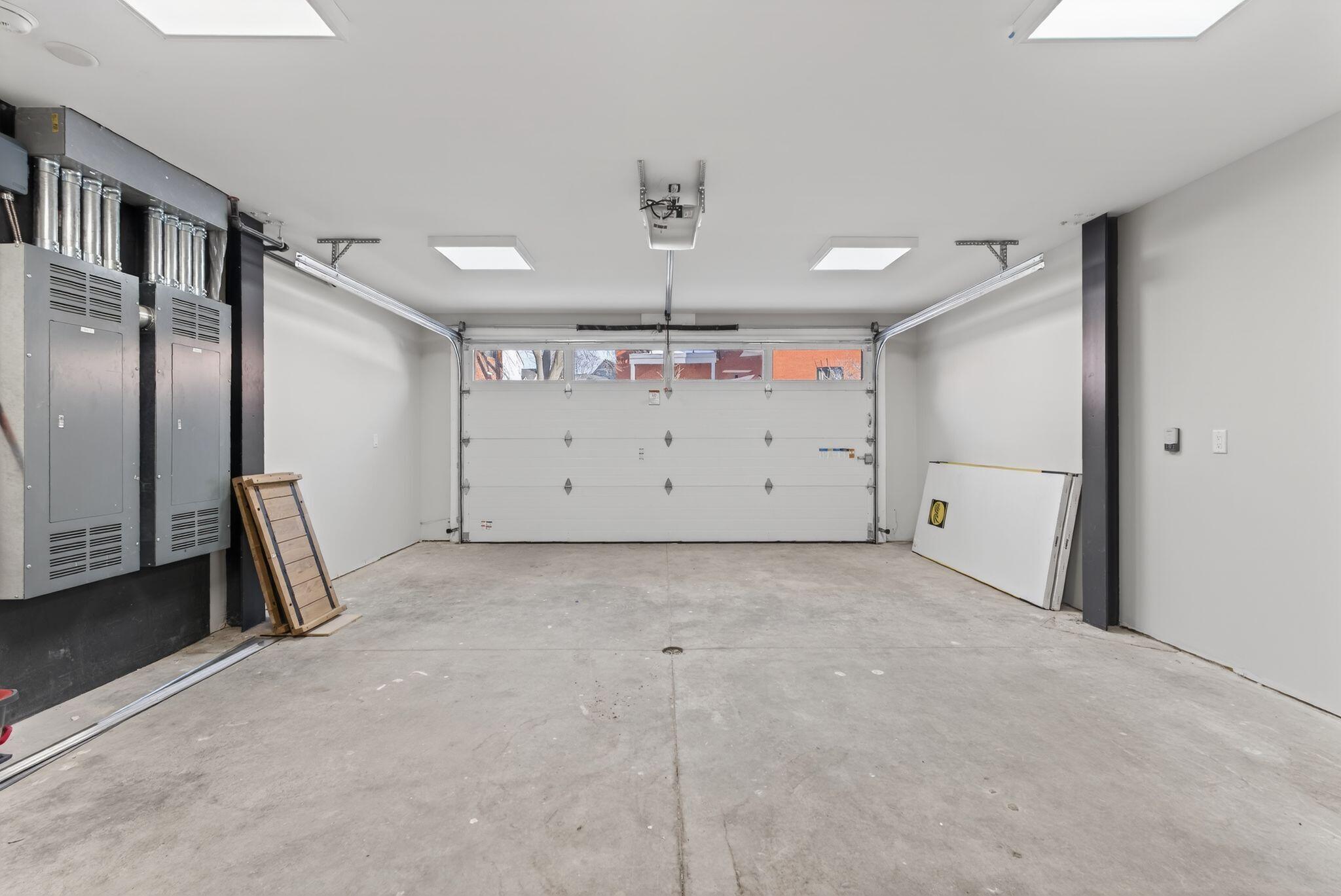 55 Carleton Street B