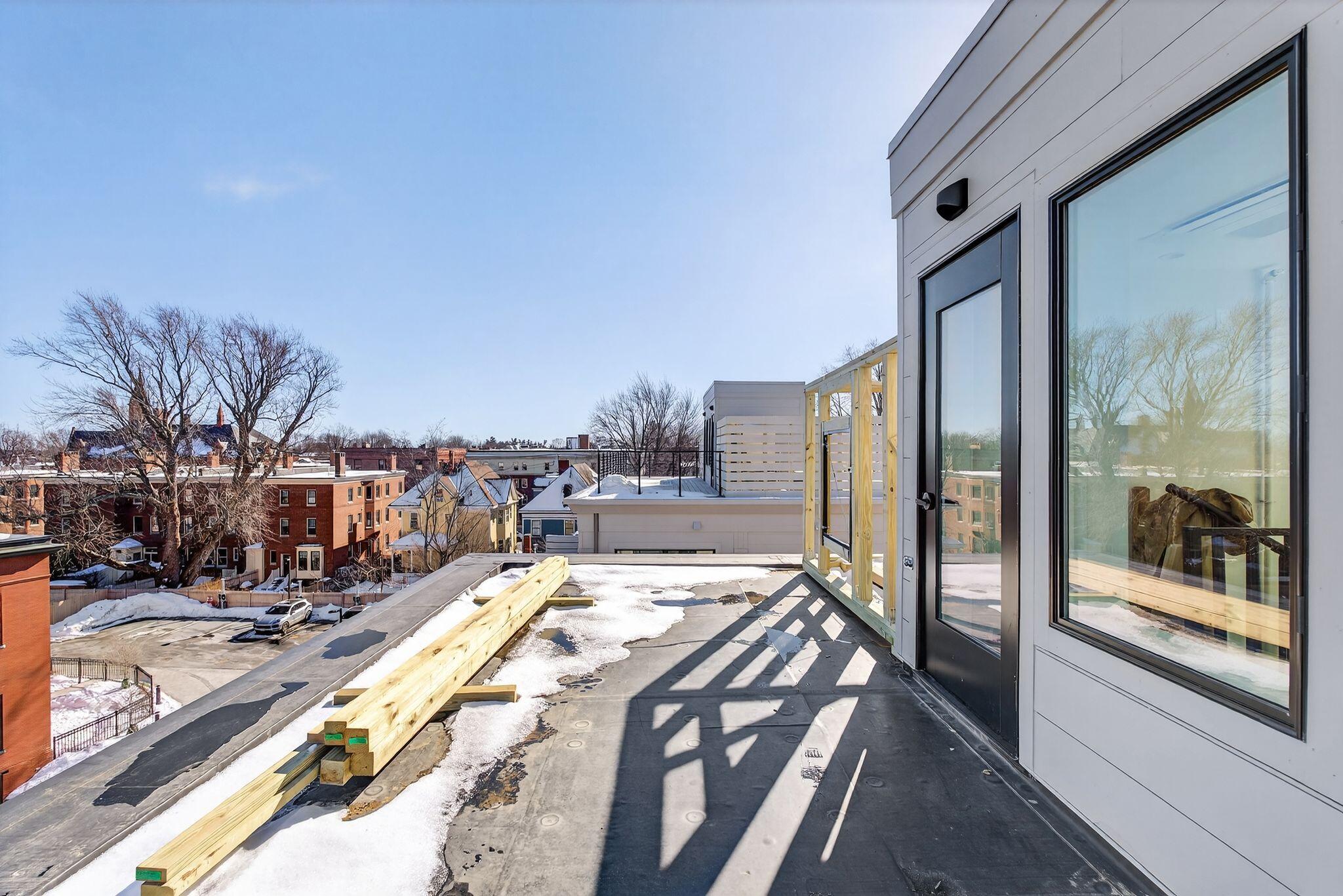 55 Carleton Street B