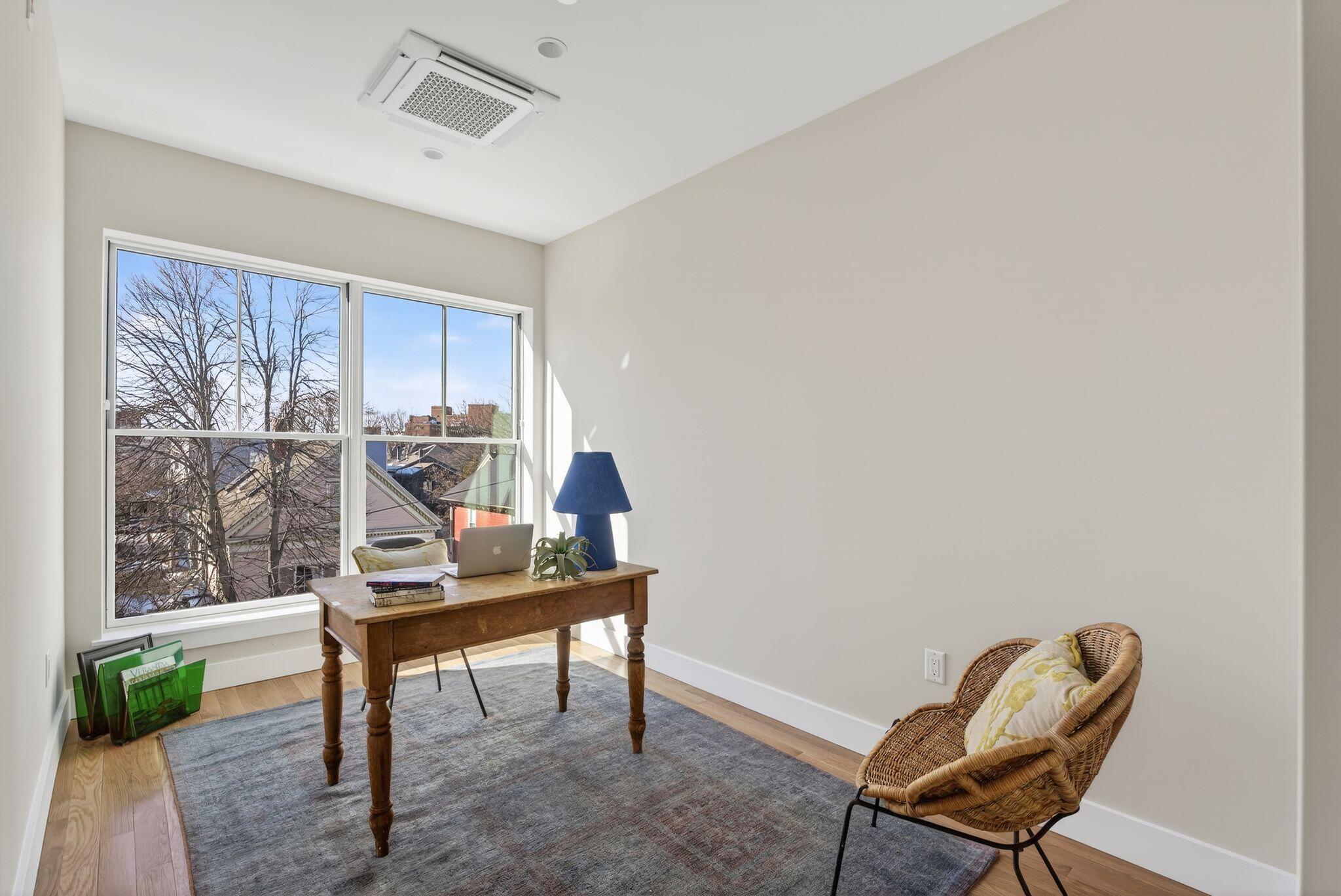 55 Carleton Street B
