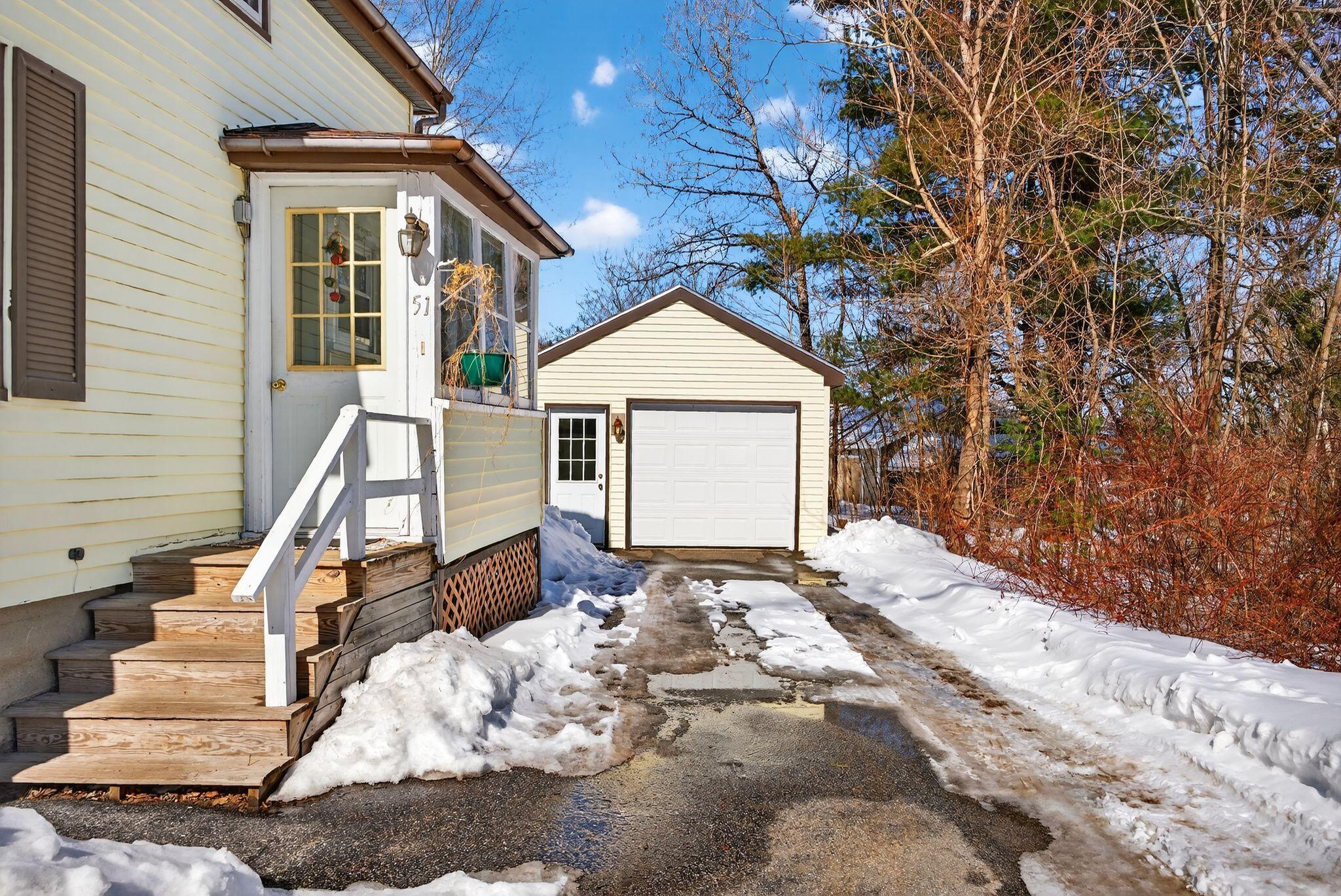 51 Newell Street