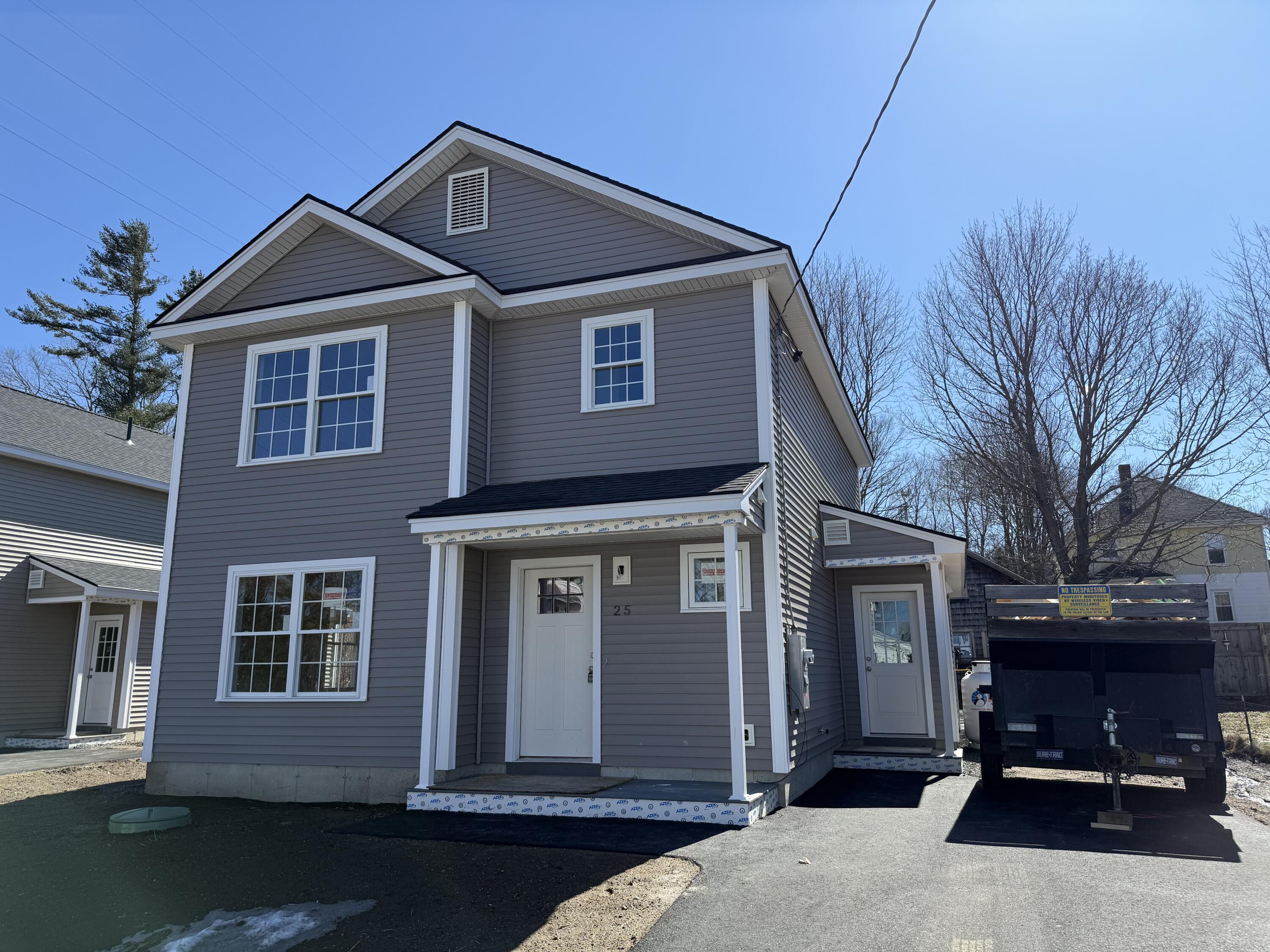 25 Colonial Avenue