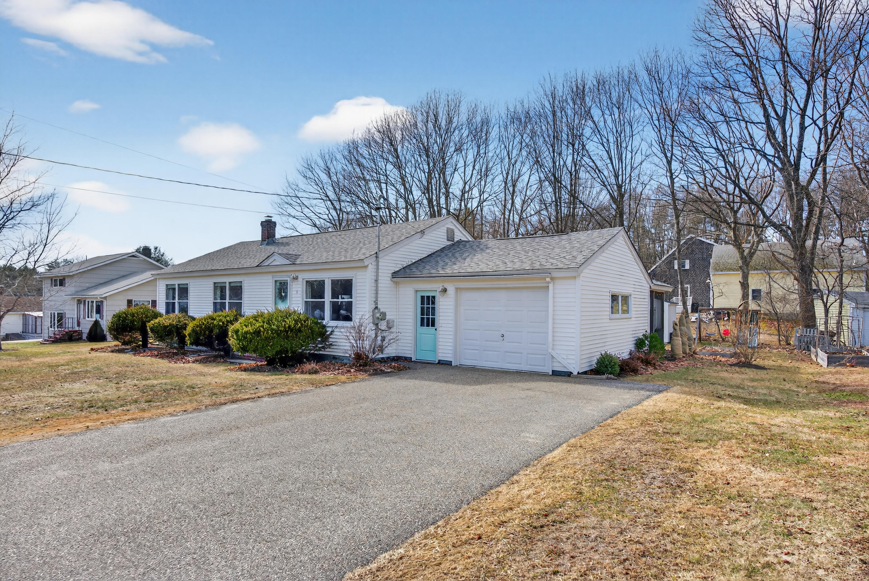 5 Twin Island Drive
