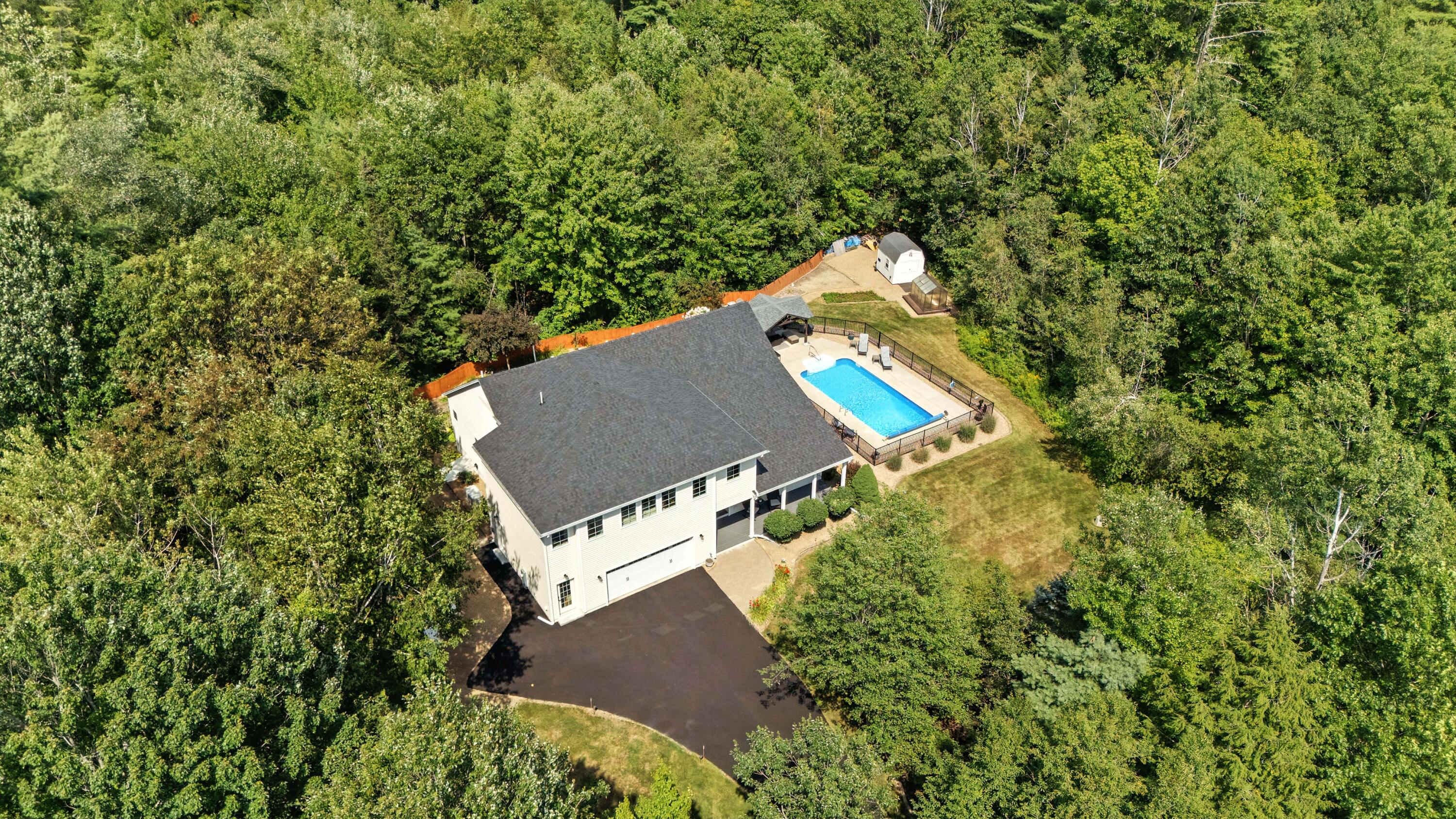 5 Heathwood Lane