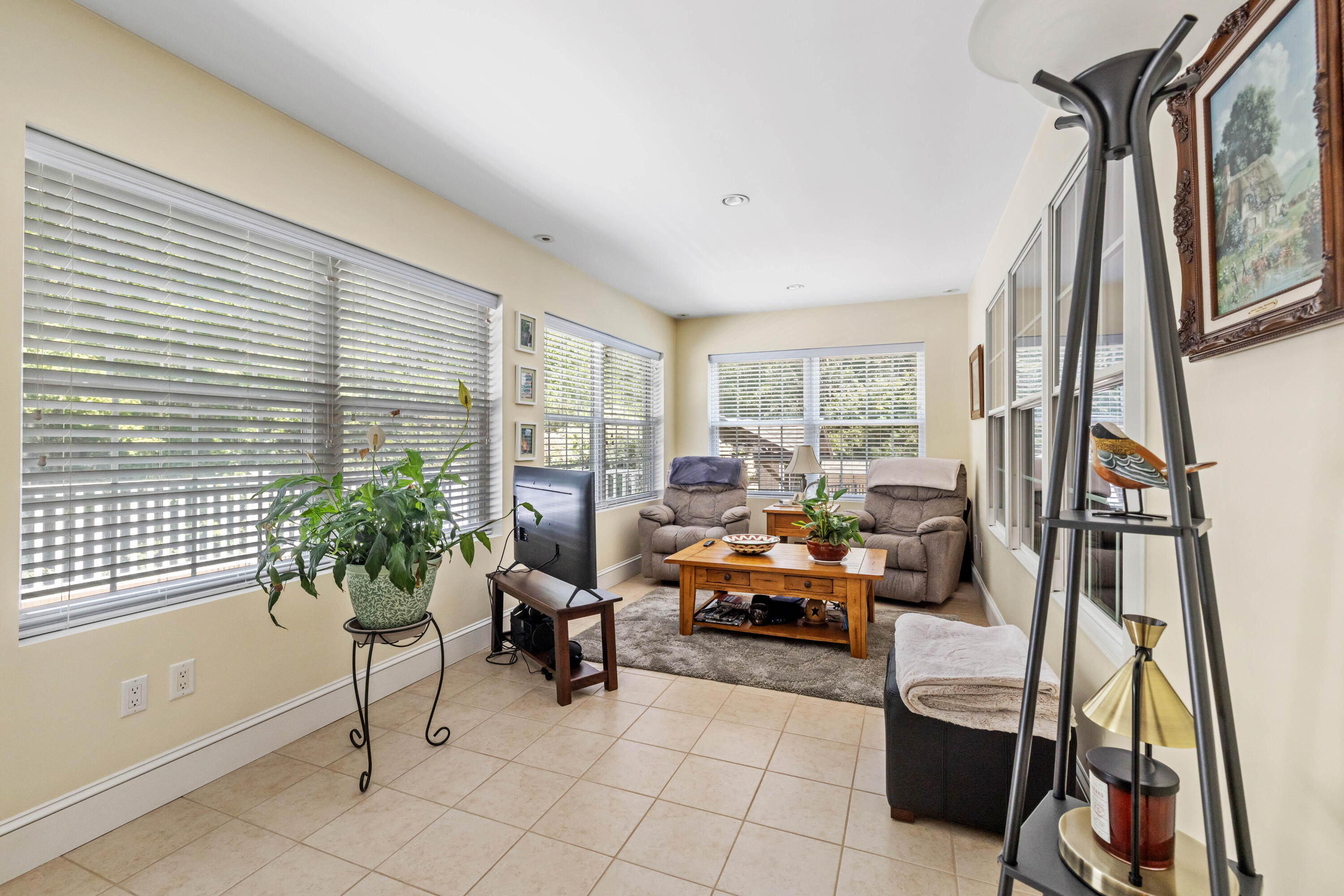 5 Heathwood Lane