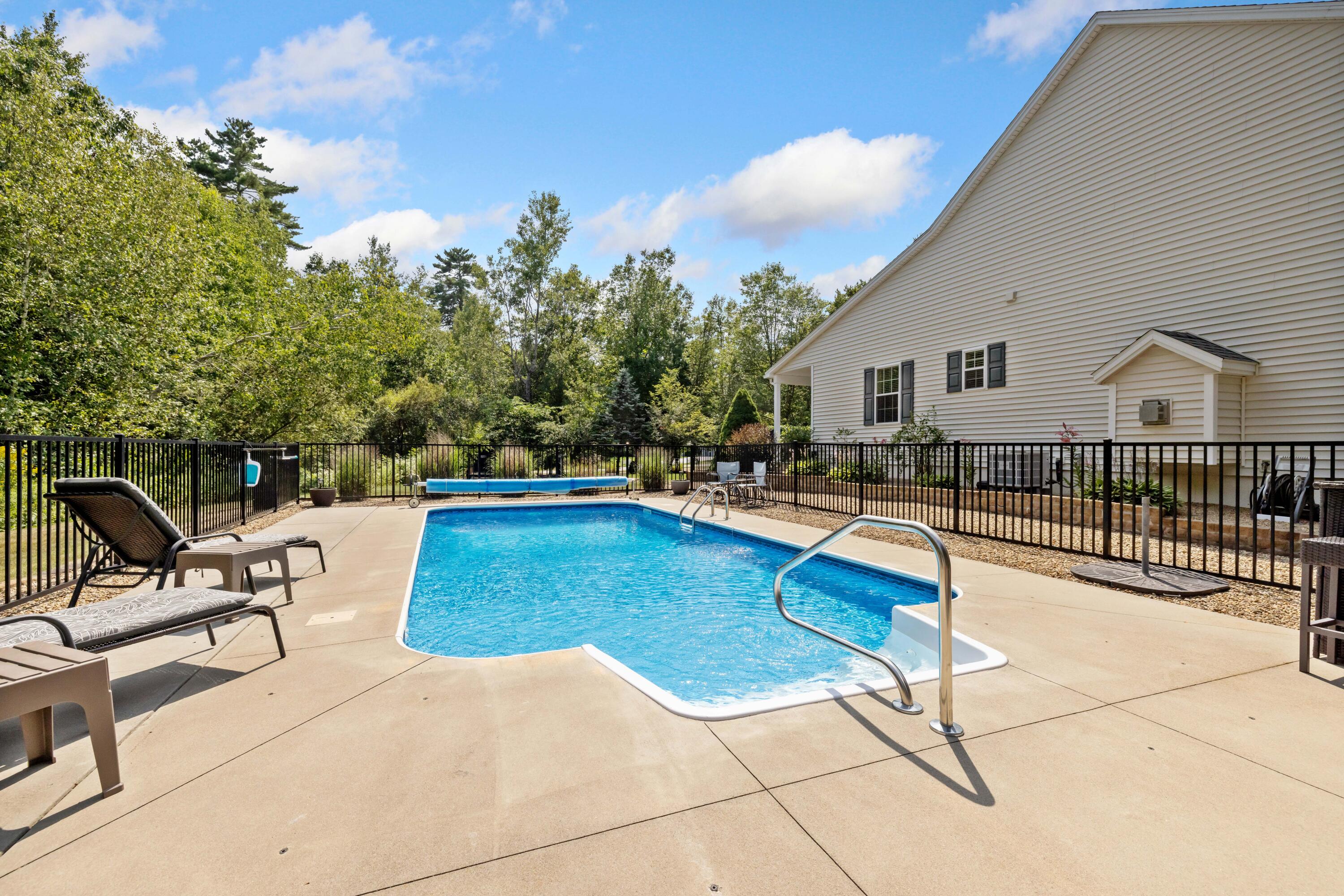 5 Heathwood Lane