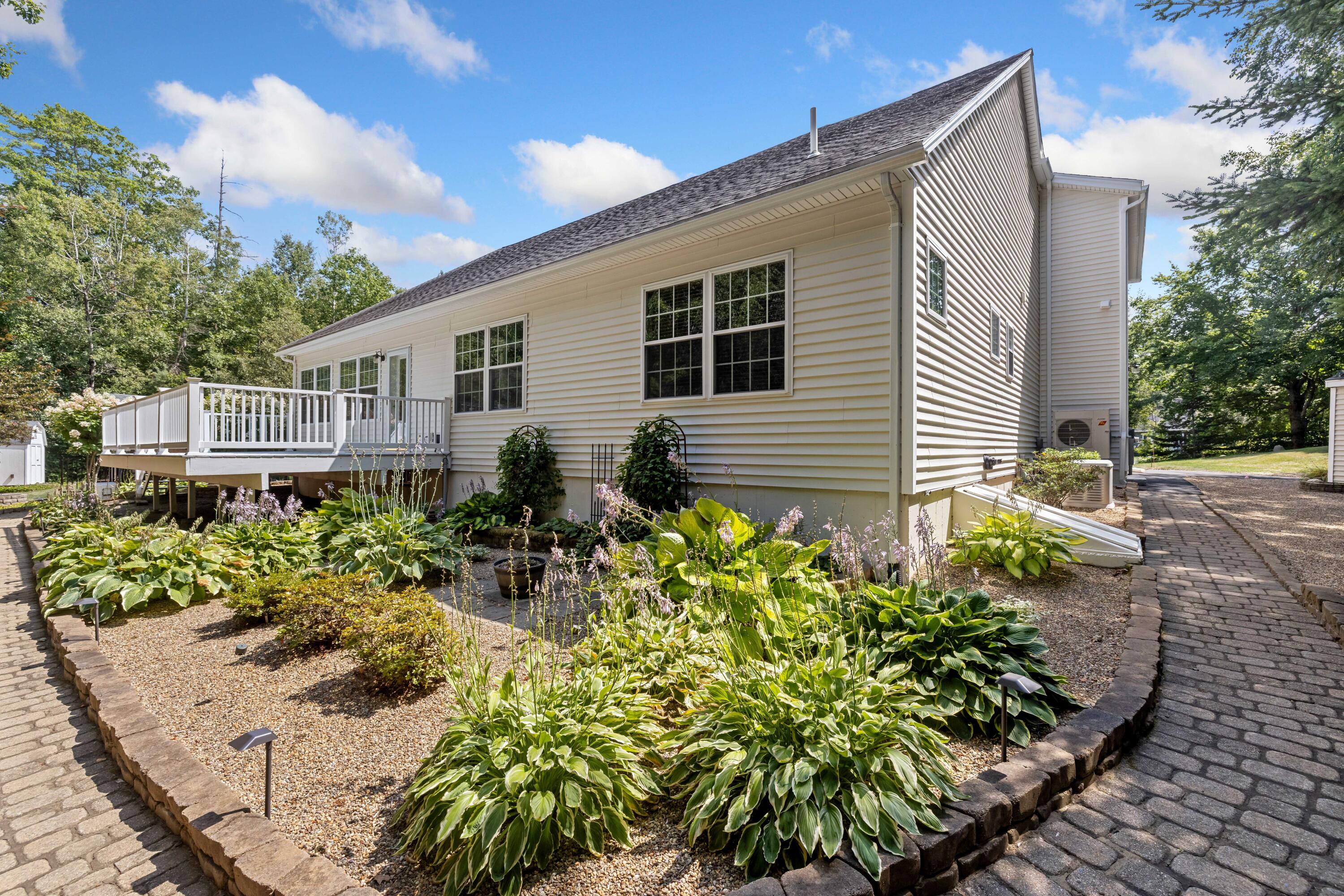 5 Heathwood Lane