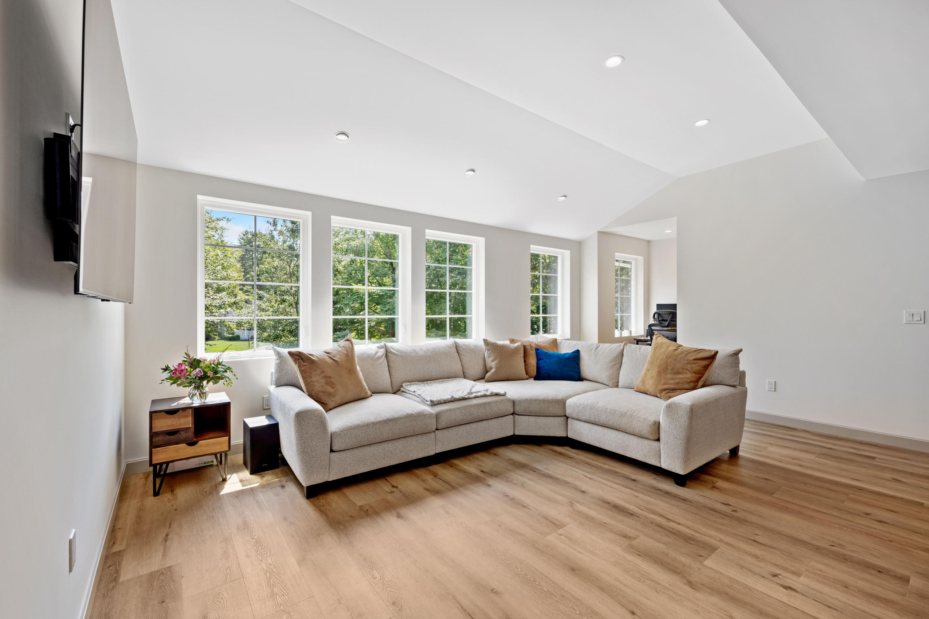 5 Heathwood Lane