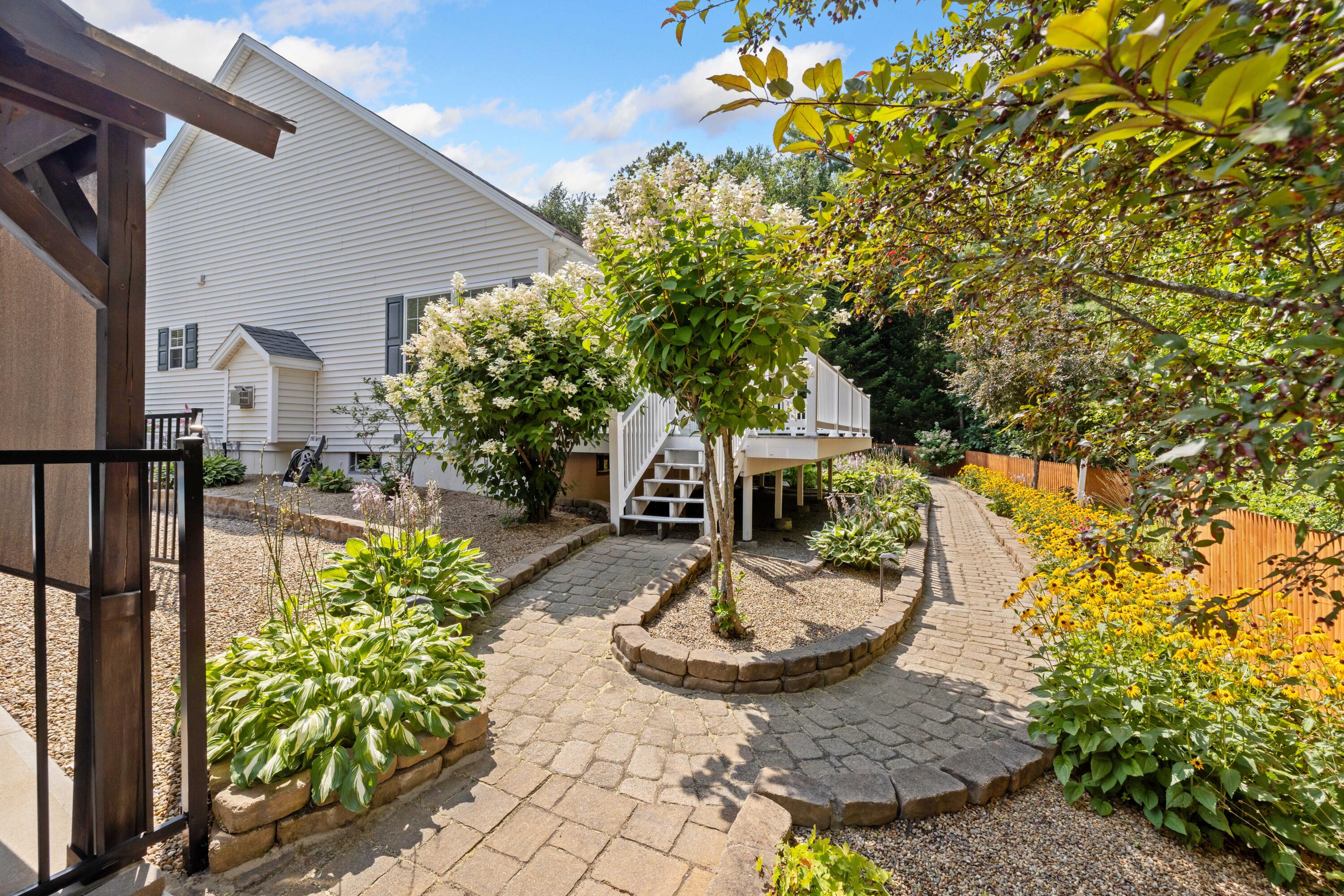 5 Heathwood Lane