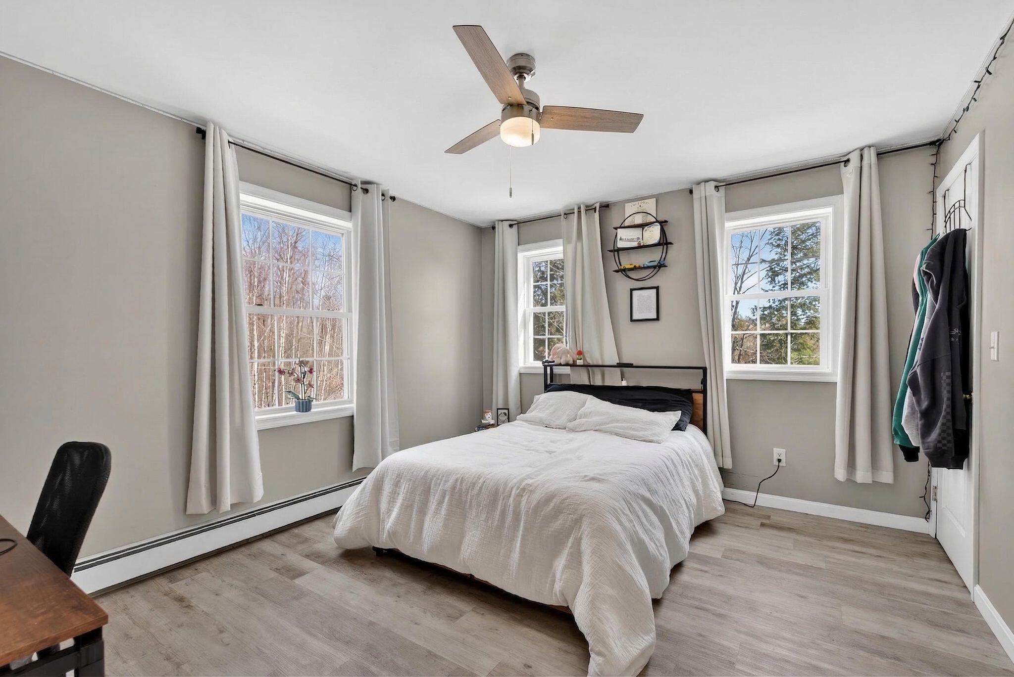593 Pequawket Trail