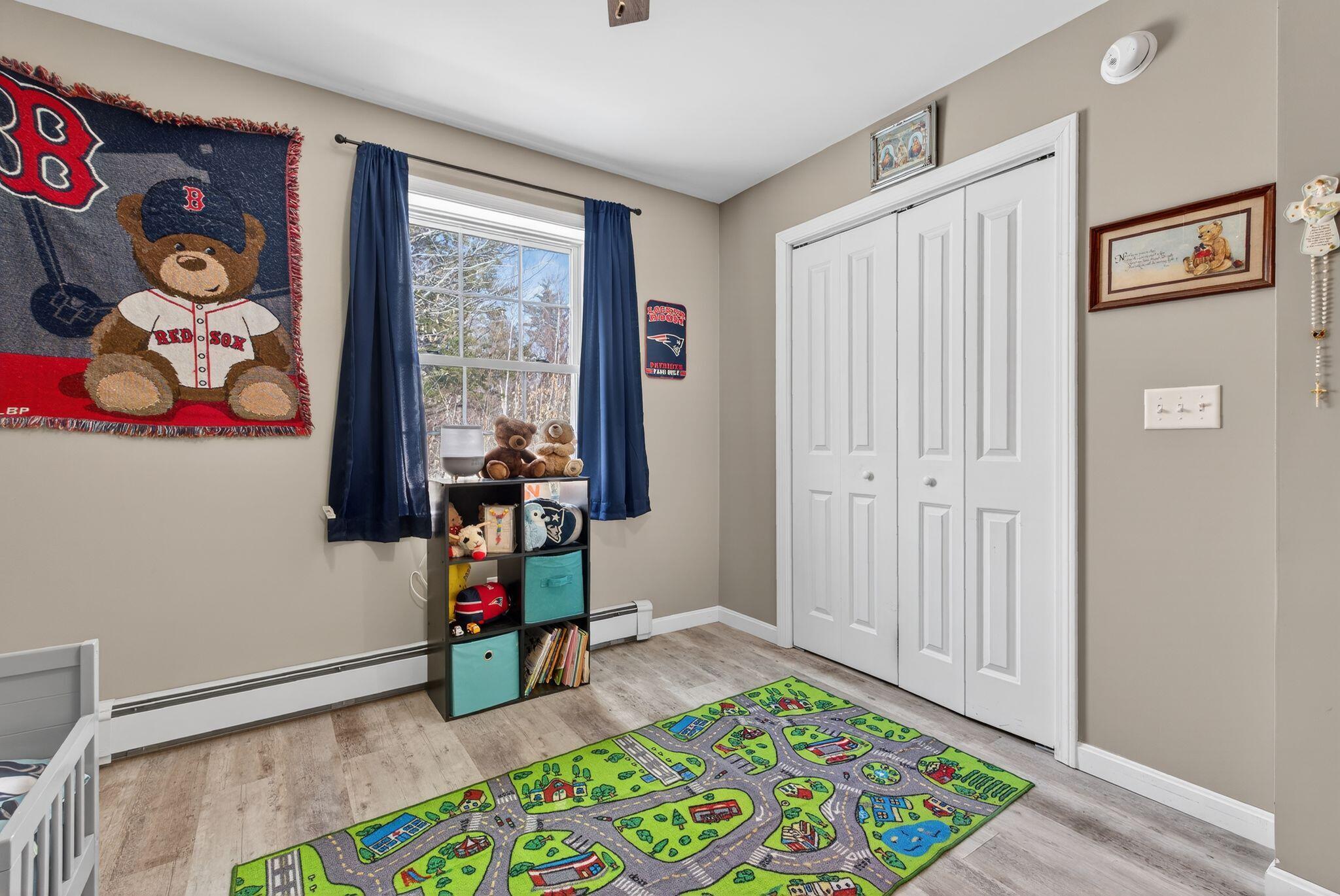 593 Pequawket Trail