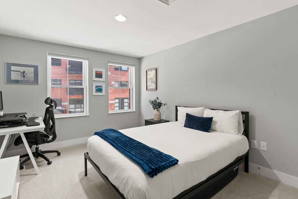 25 High Street 212