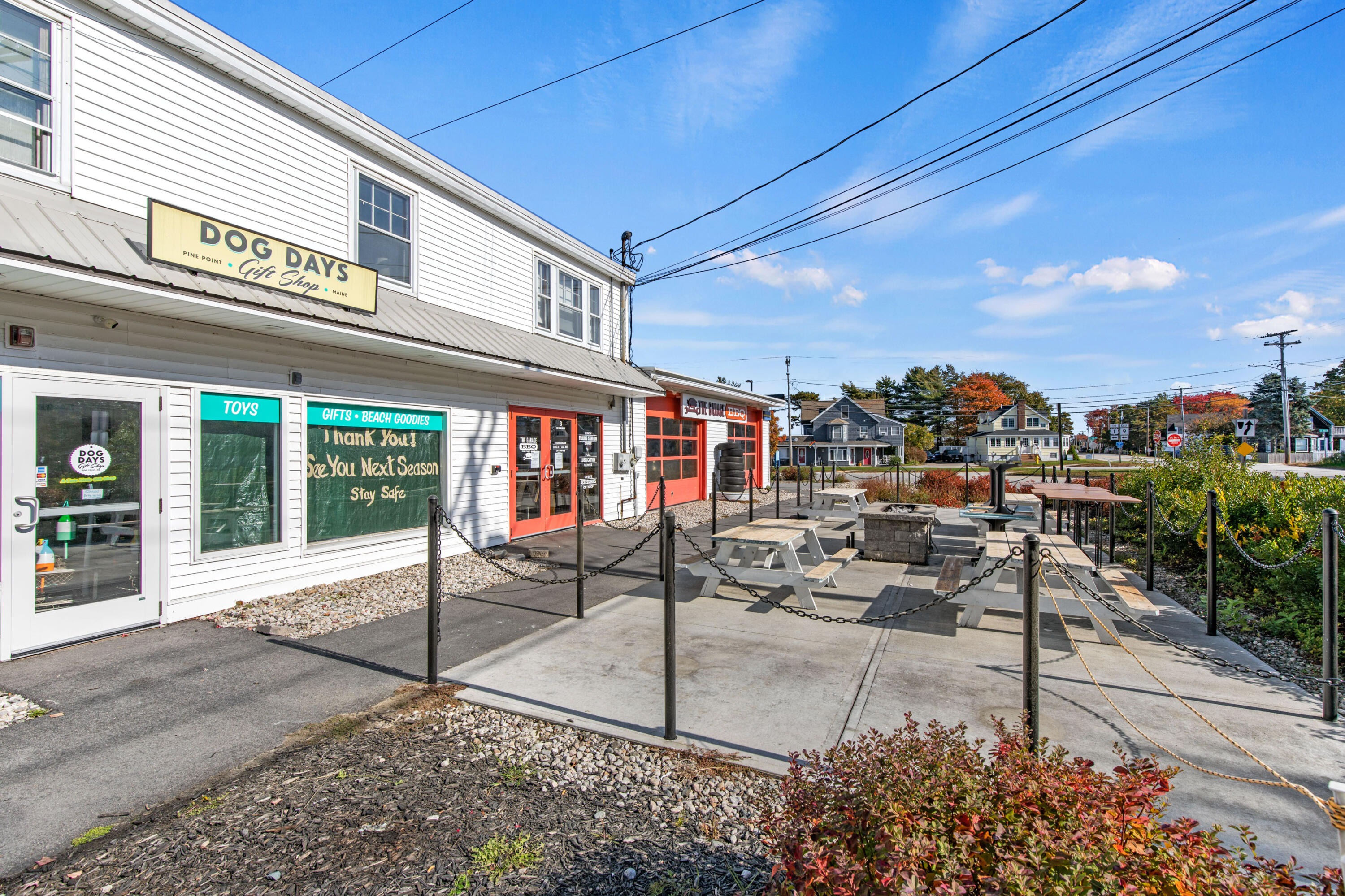 9 E Grand Avenue 1