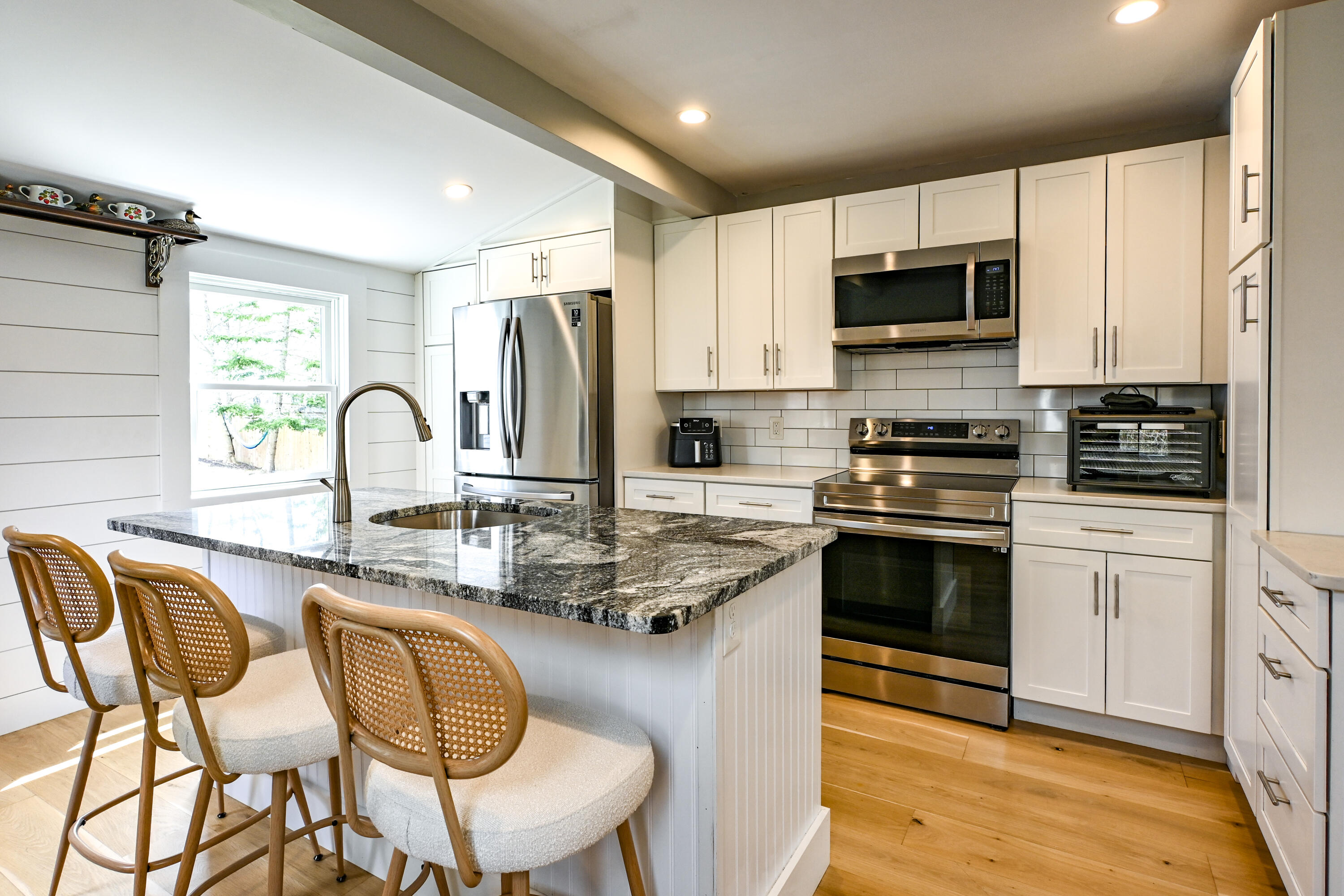 32 Longfellow Drive