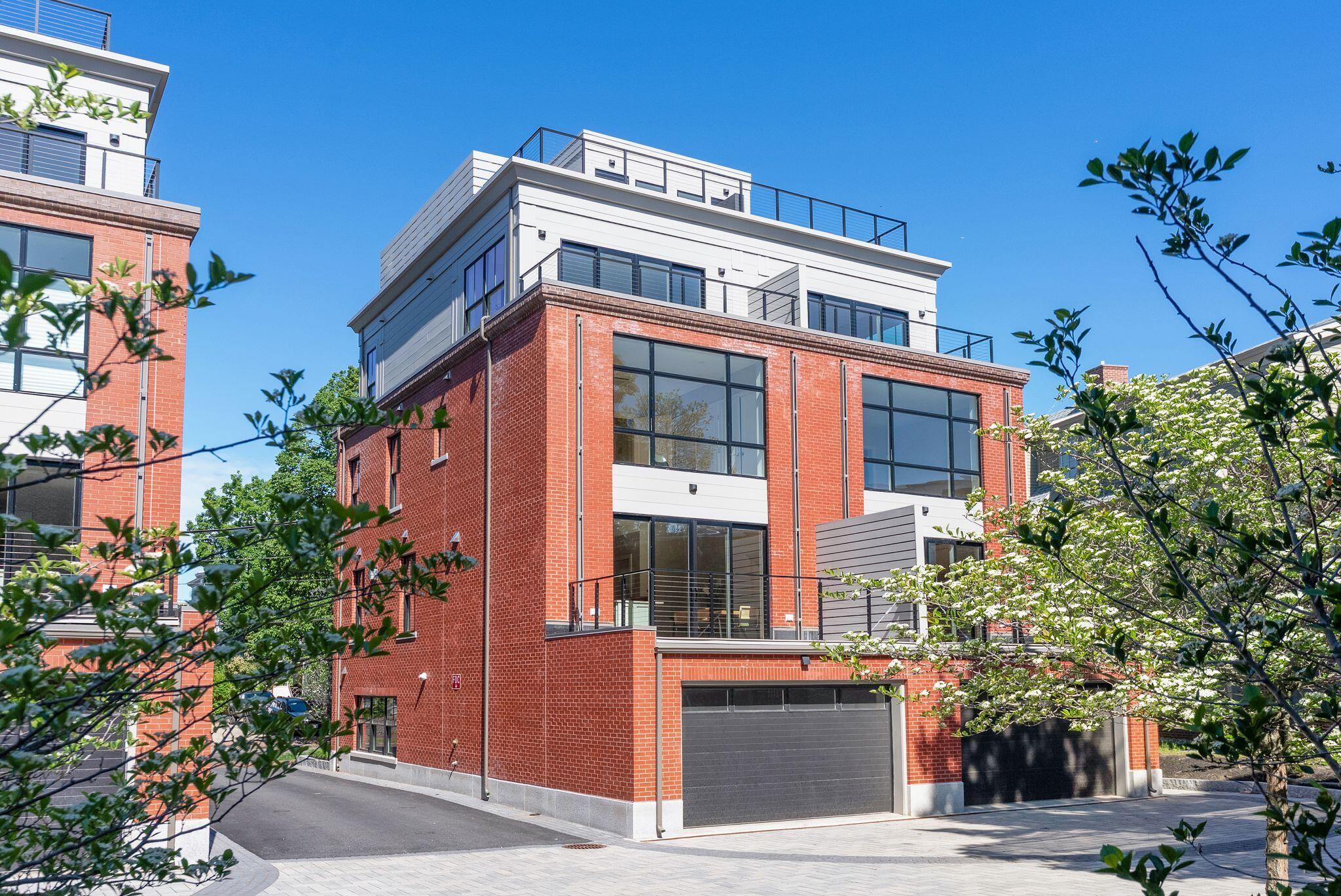 55 Carleton Street A