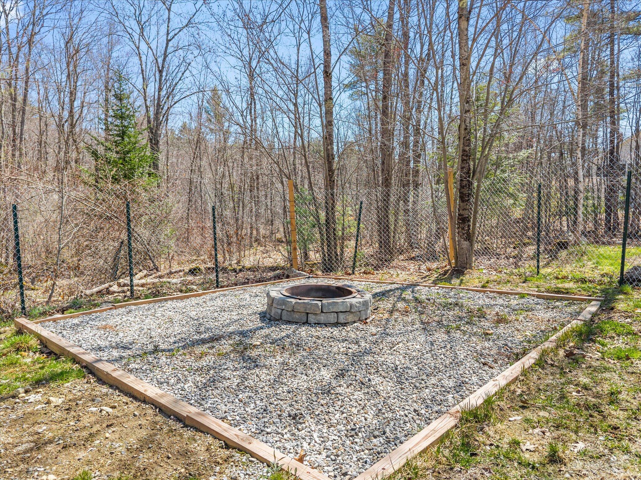 13 Poplar Ridge Road
