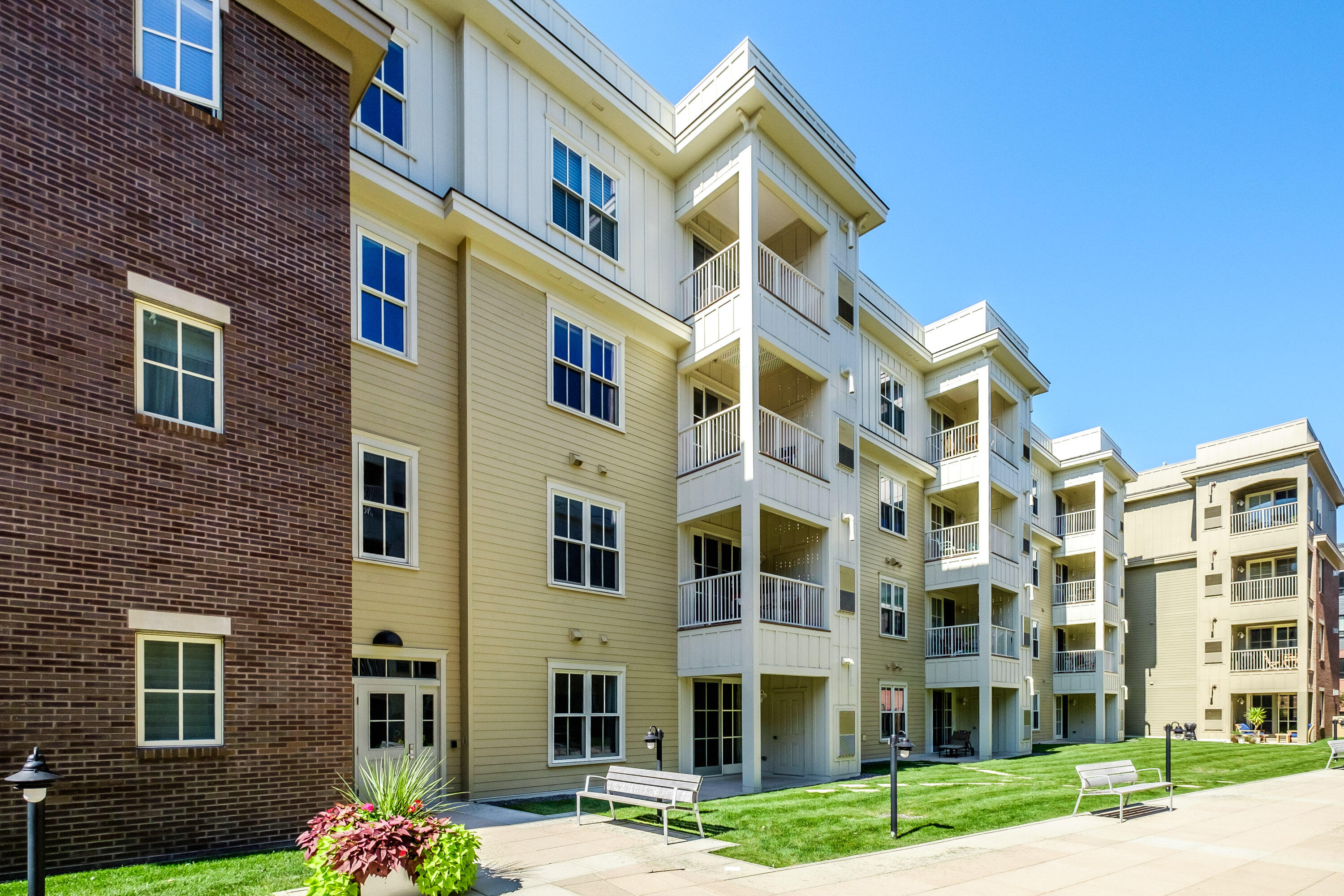 15 Middle Street 403