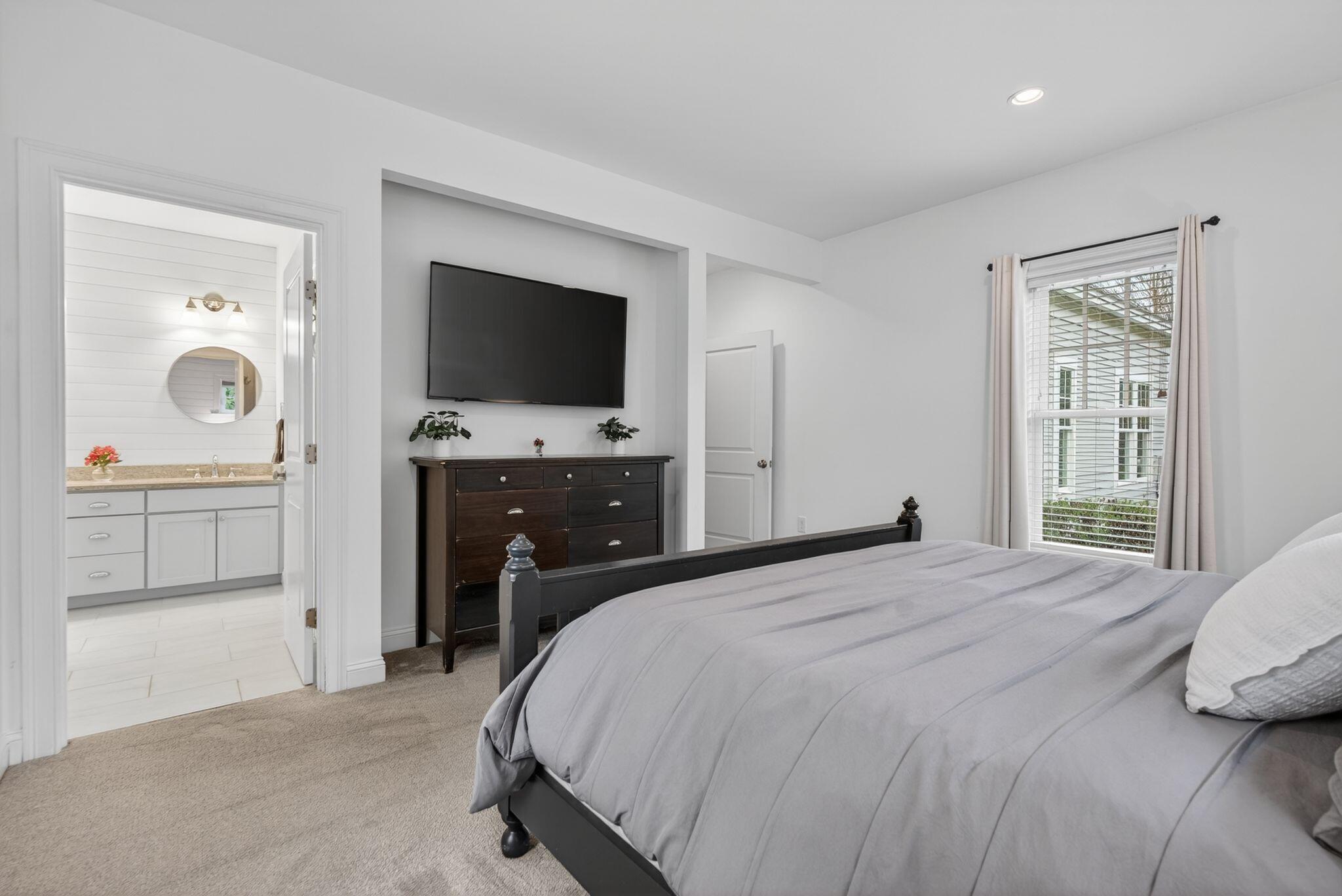 63 Drowne Road