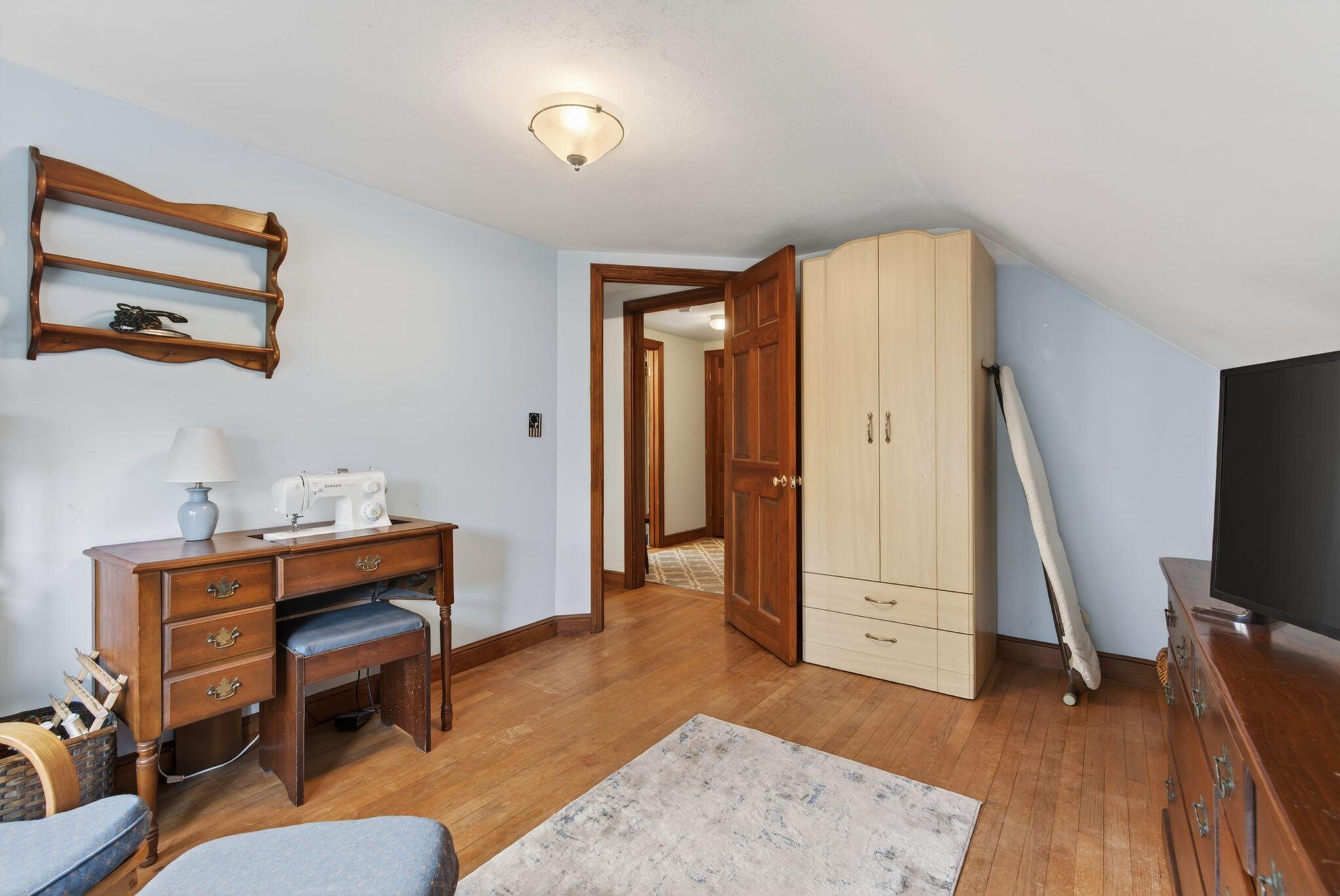 3 Brookside Drive