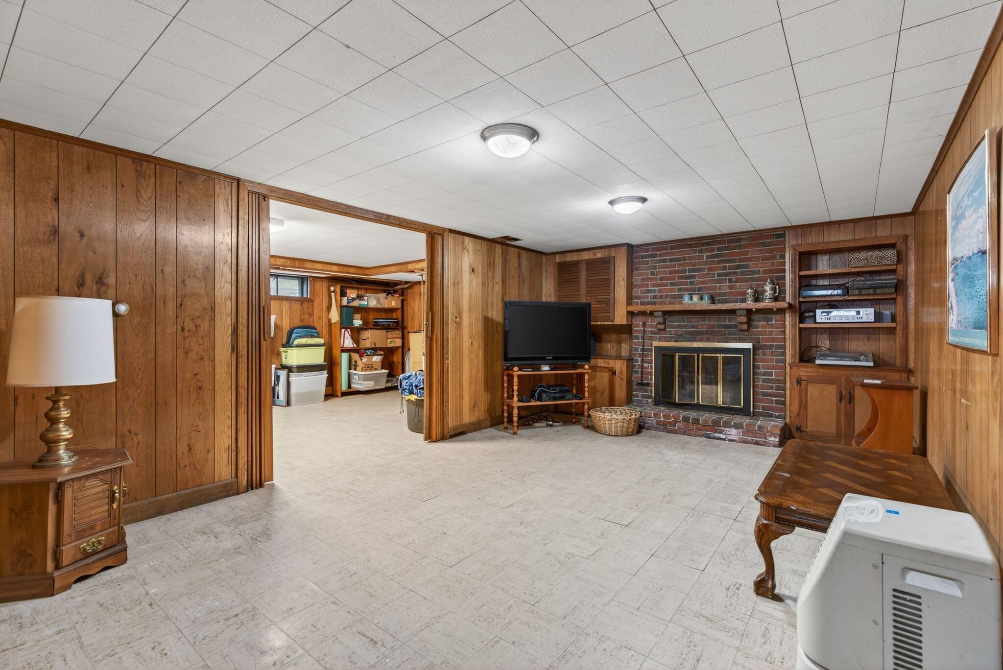 3 Brookside Drive
