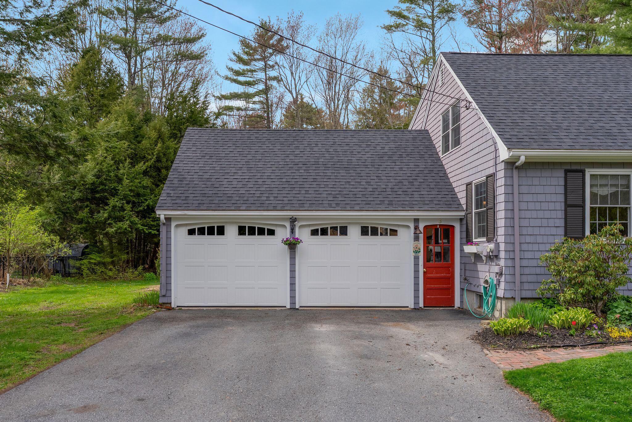 3 Brookside Drive