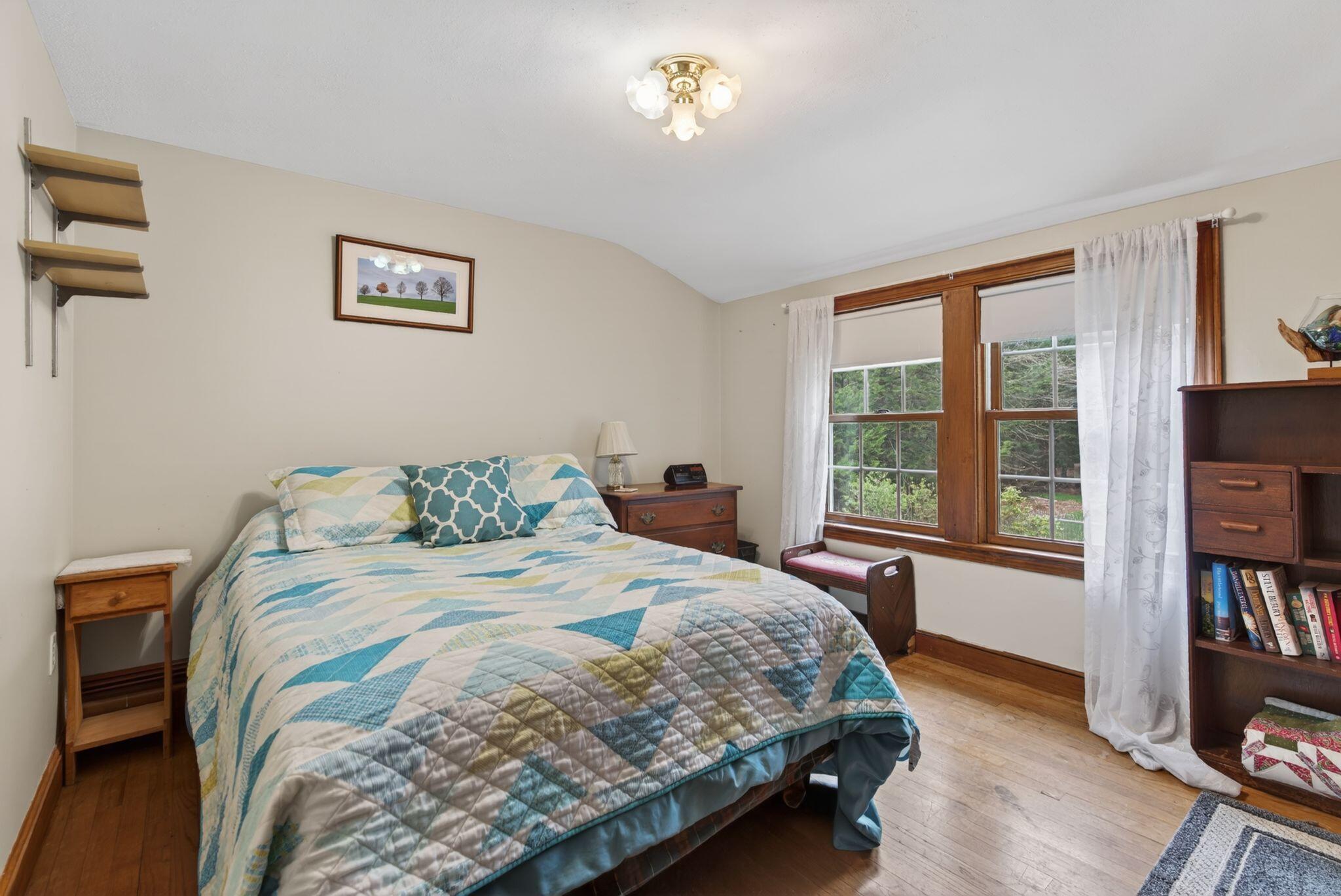 3 Brookside Drive