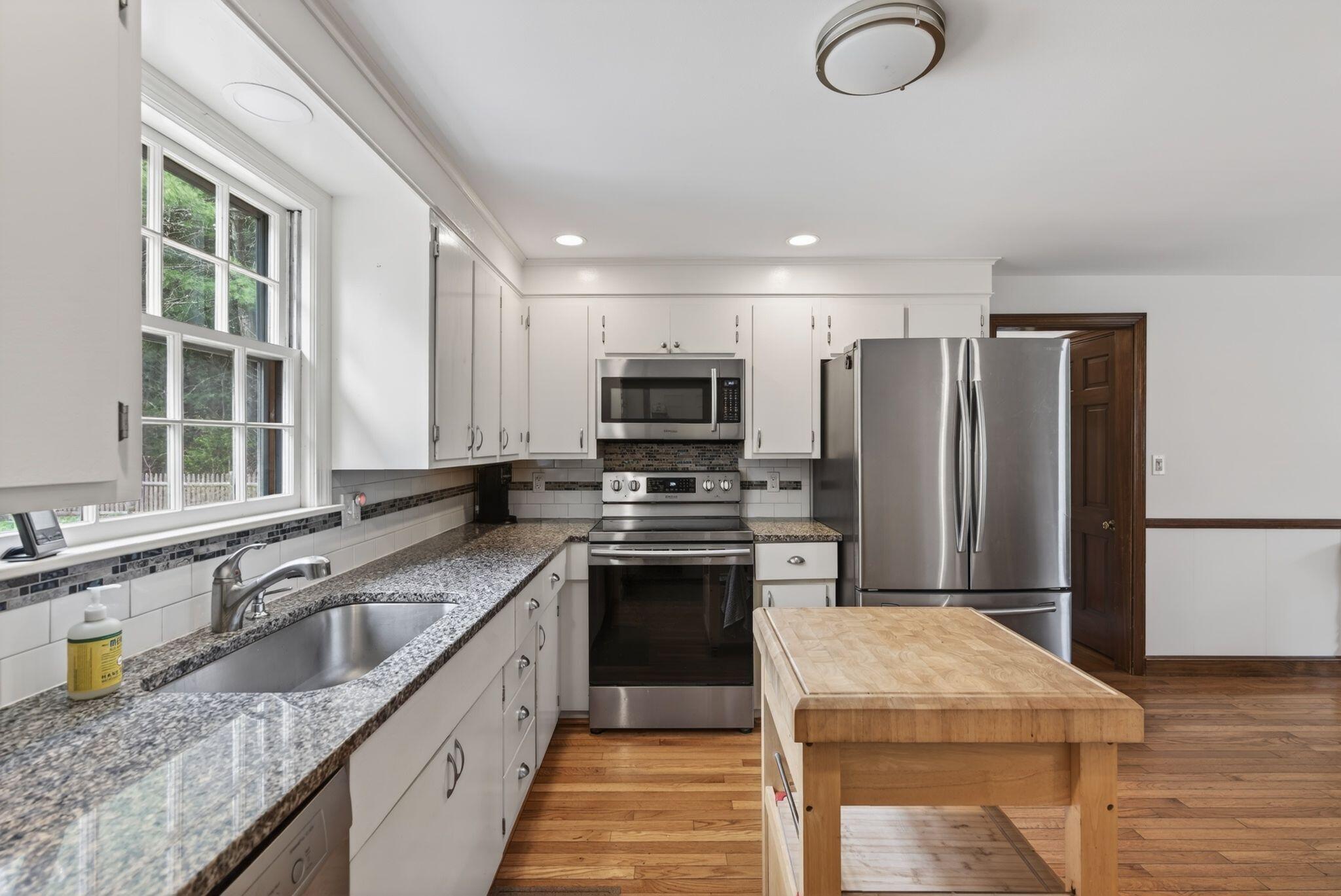 3 Brookside Drive