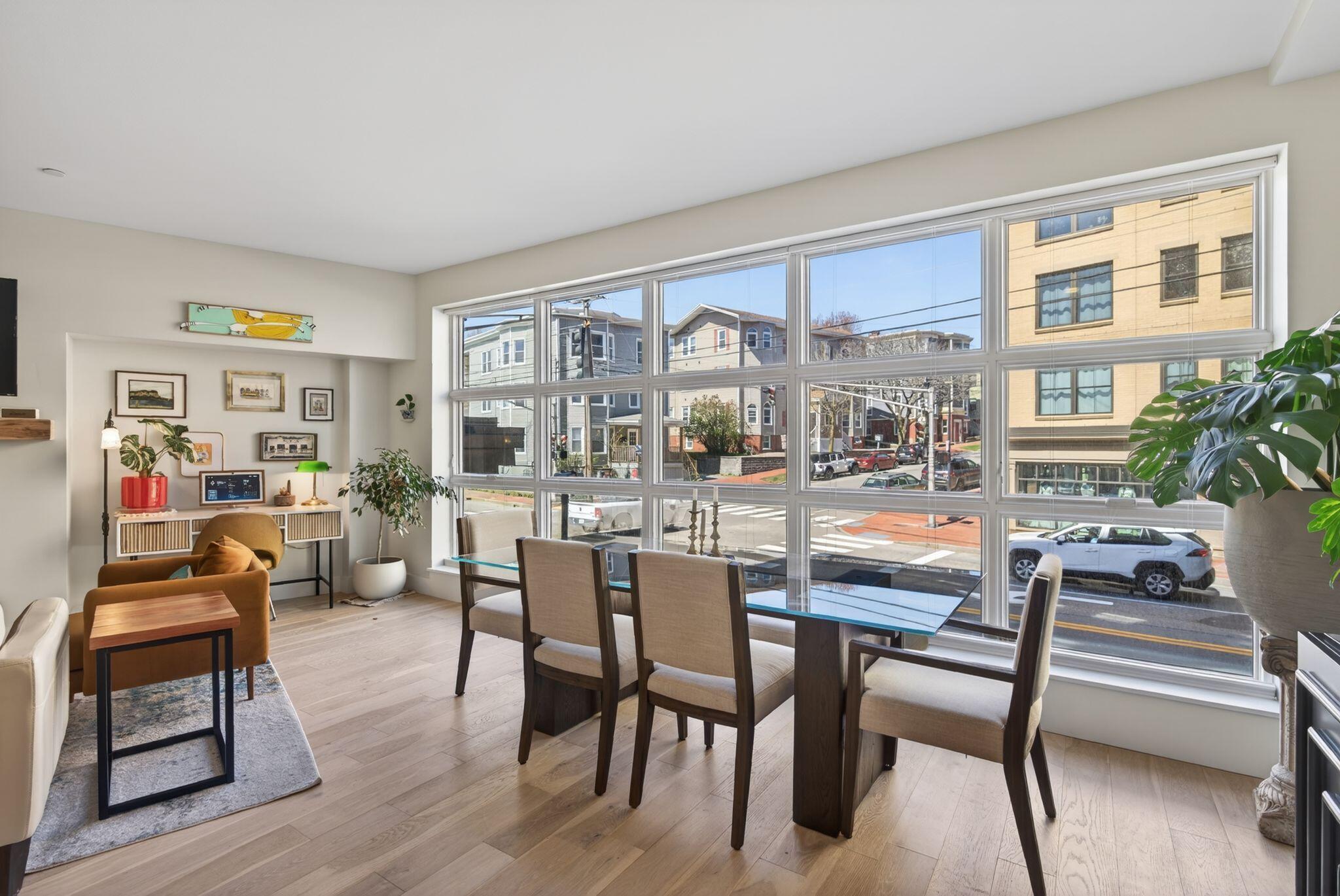 387 Commercial Street 334
