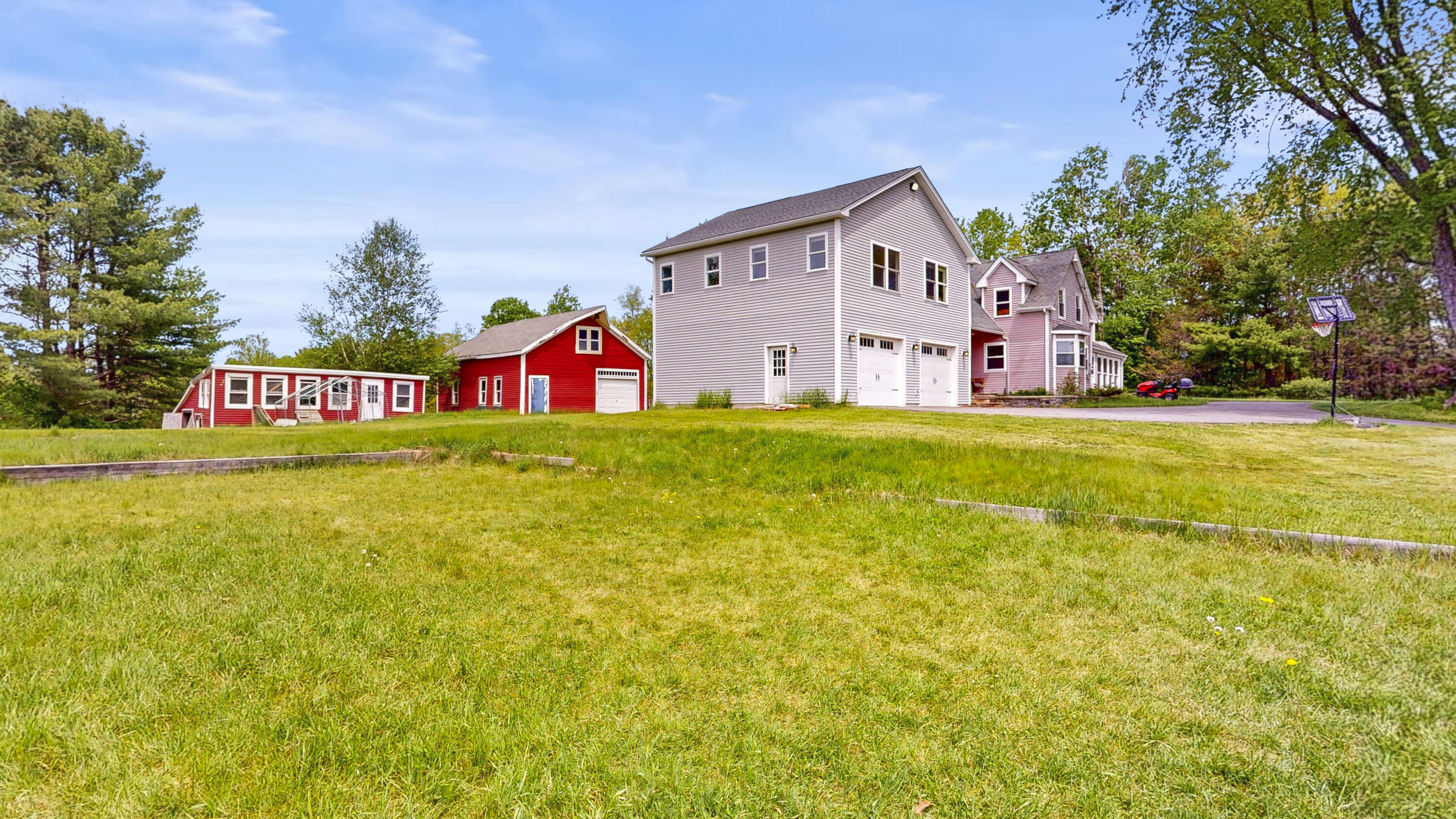 136 Hogan Road