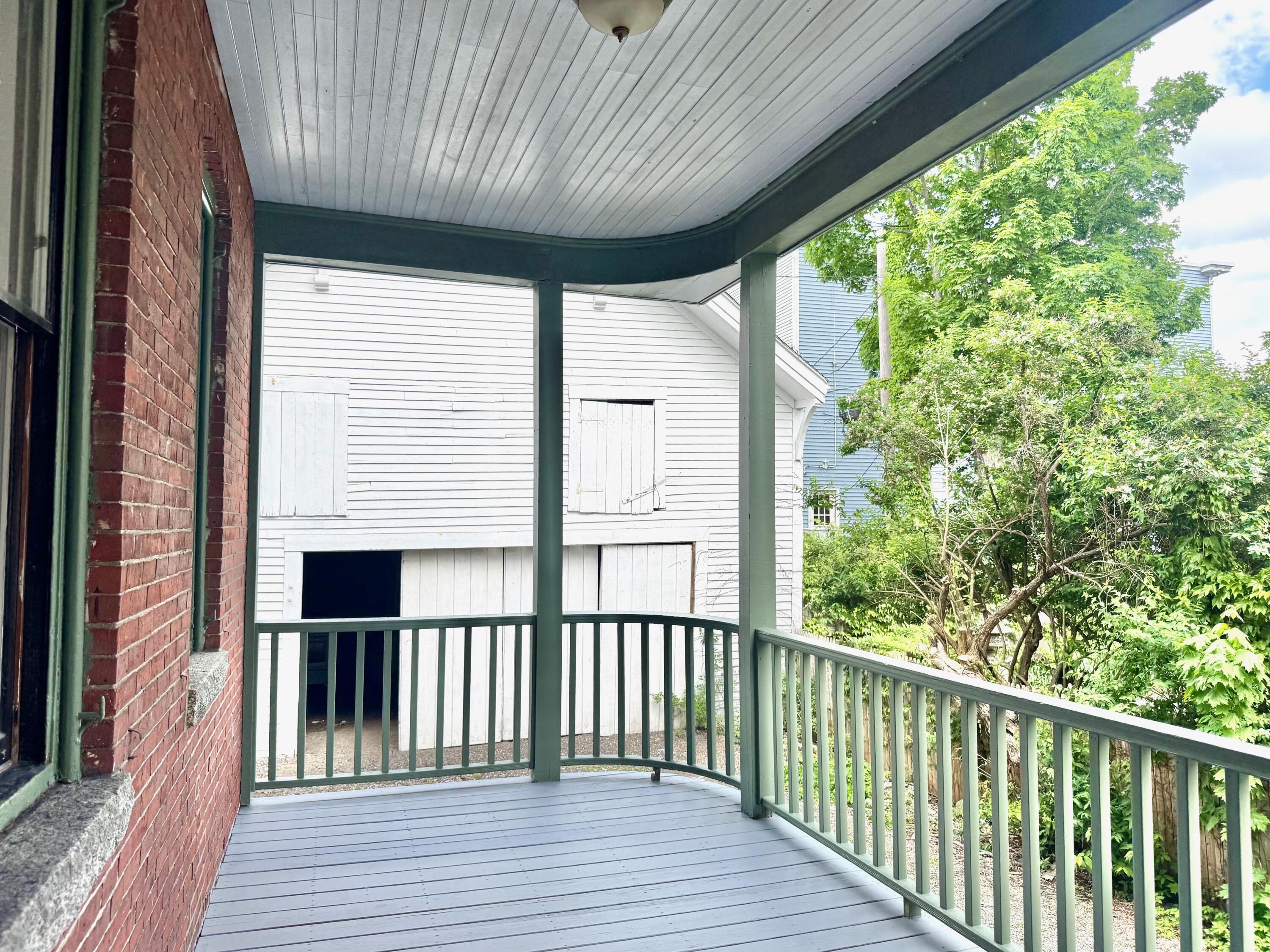 52 Carleton Street