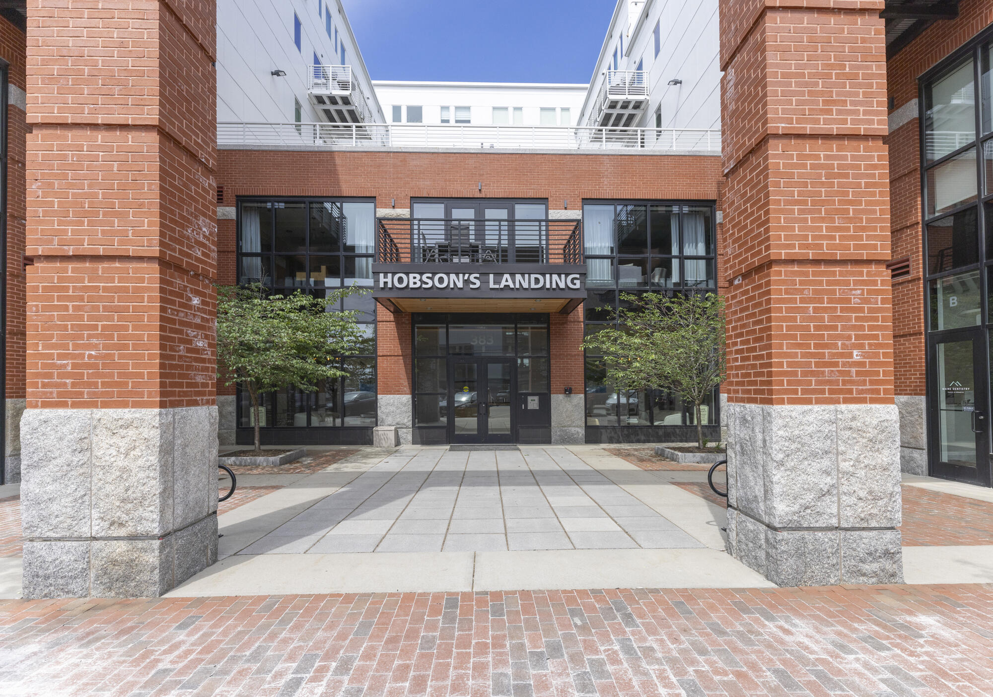 383 Commercial Street 519