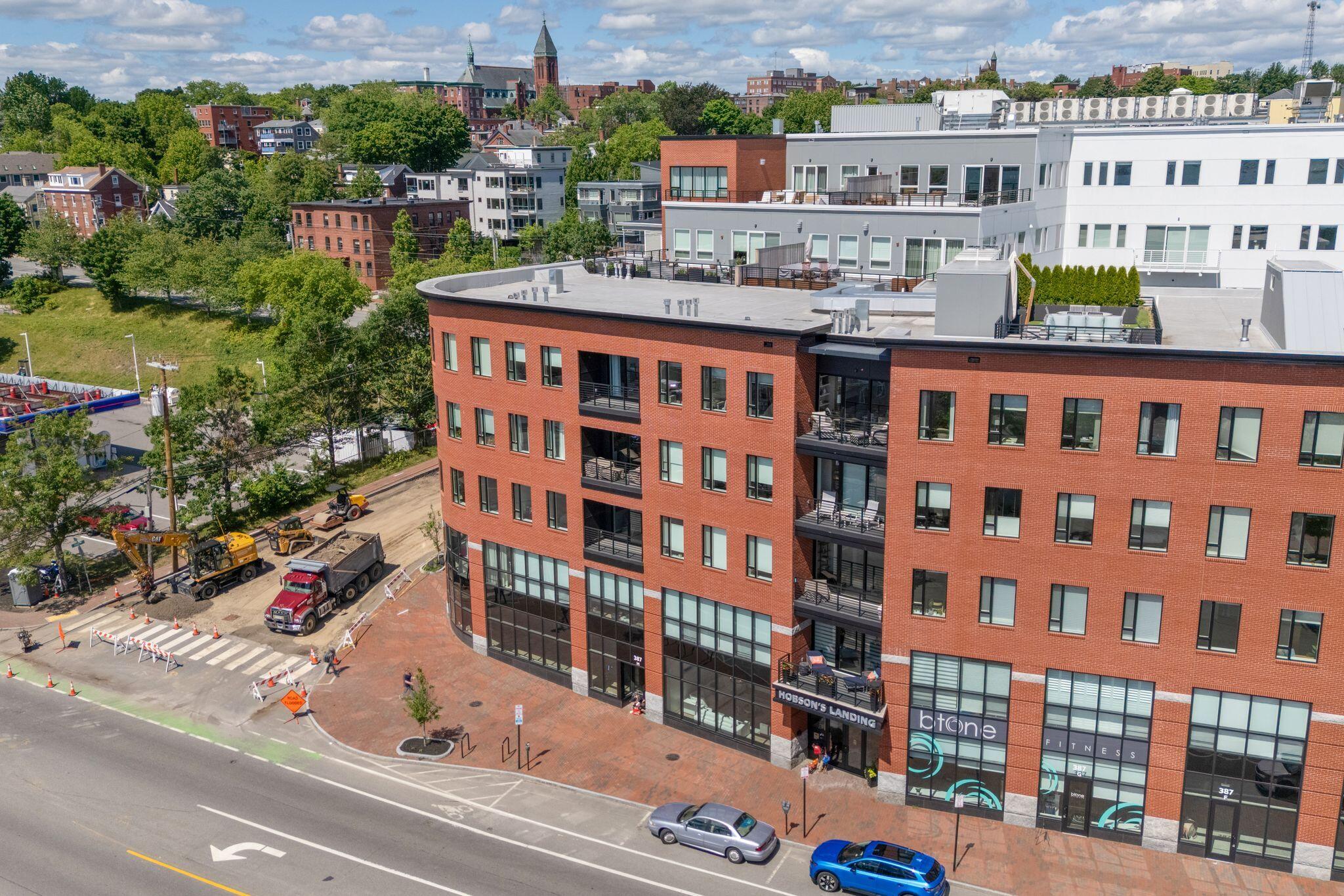 387 Commercial Street 432