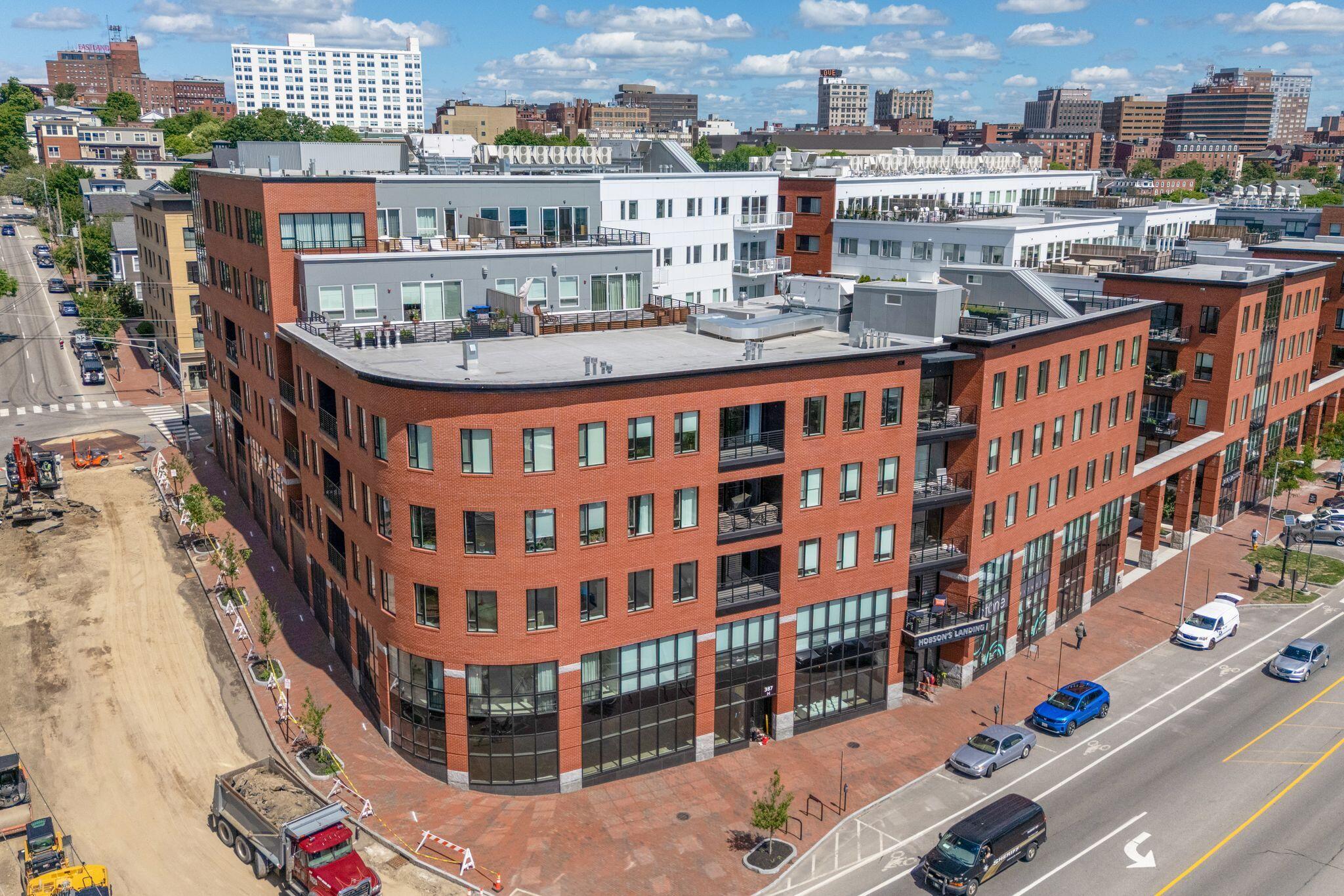 387 Commercial Street 432