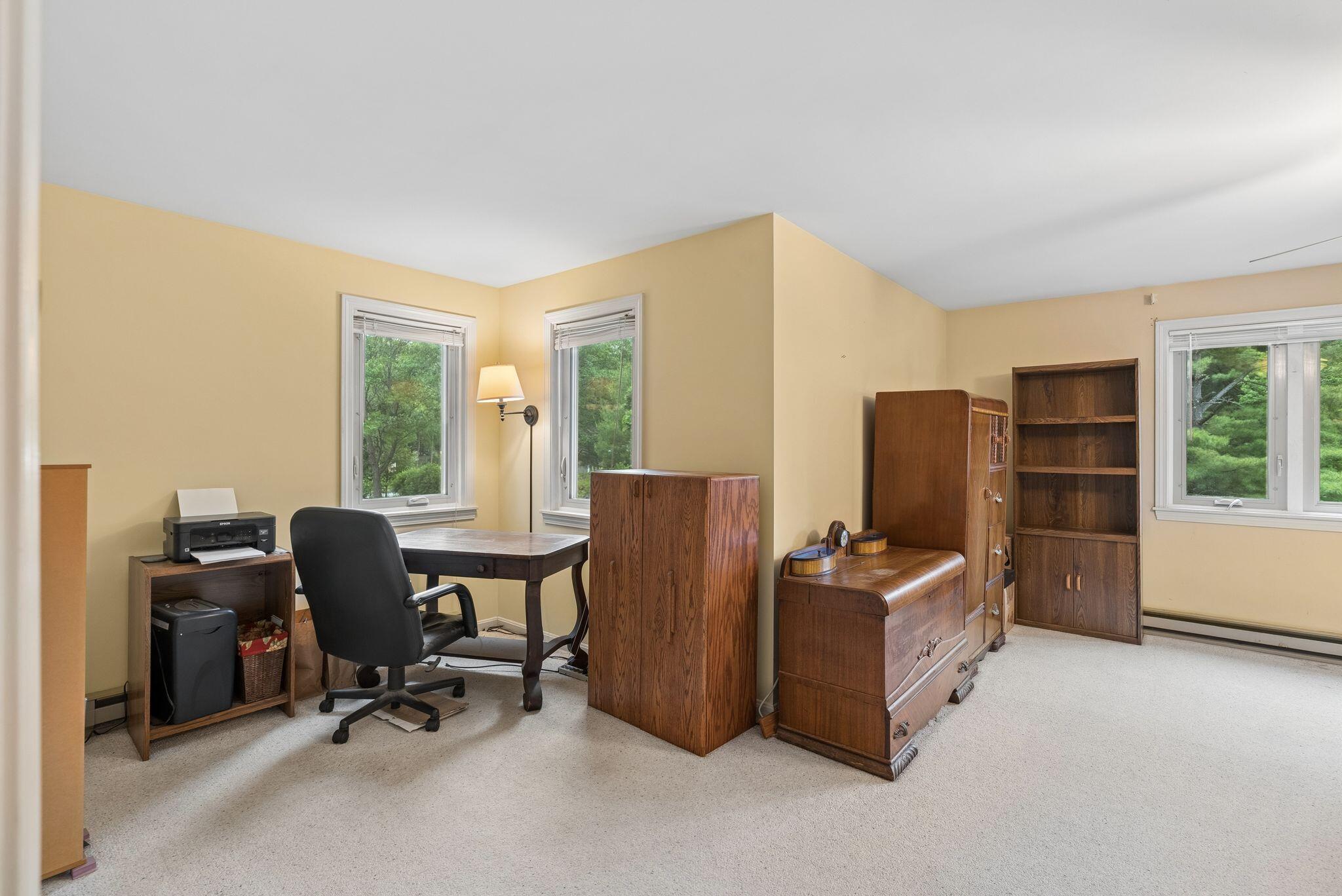 16 Stoneledge Drive 16