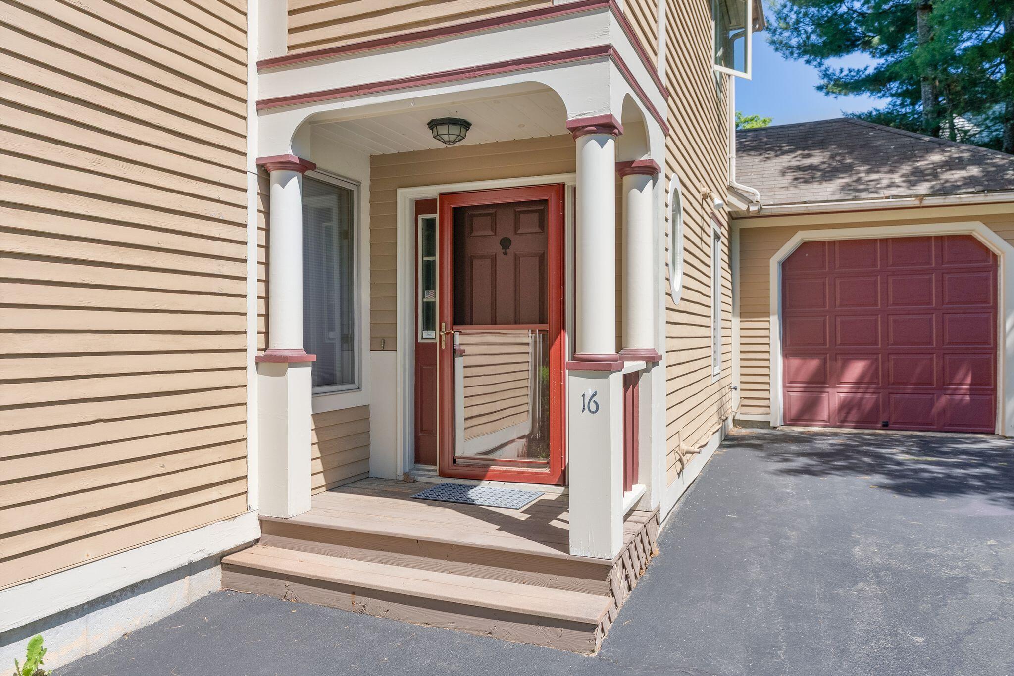 16 Stoneledge Drive 16