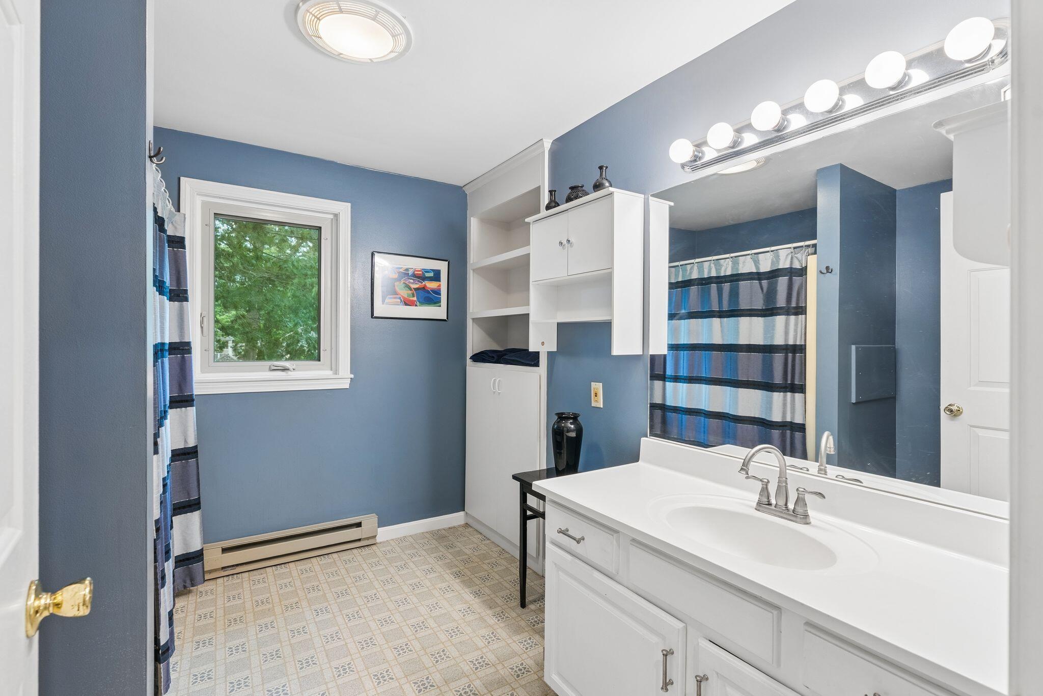 16 Stoneledge Drive 16