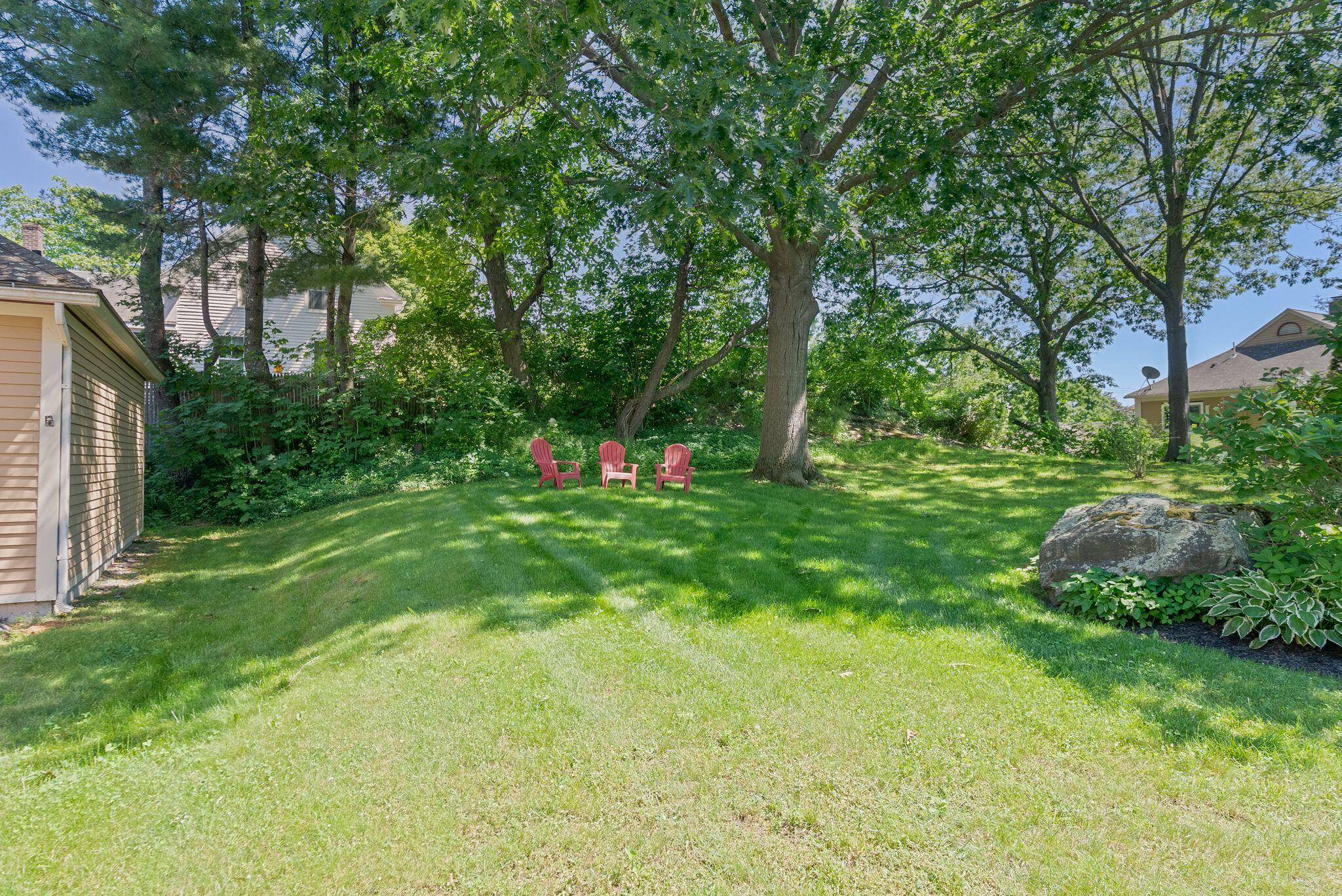 16 Stoneledge Drive 16
