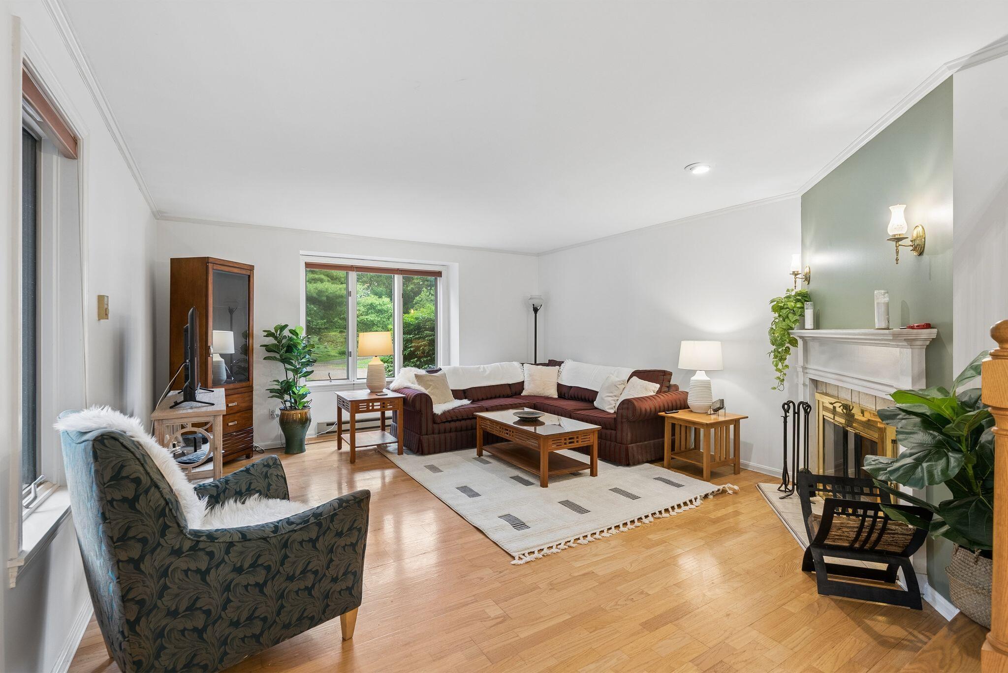 16 Stoneledge Drive 16