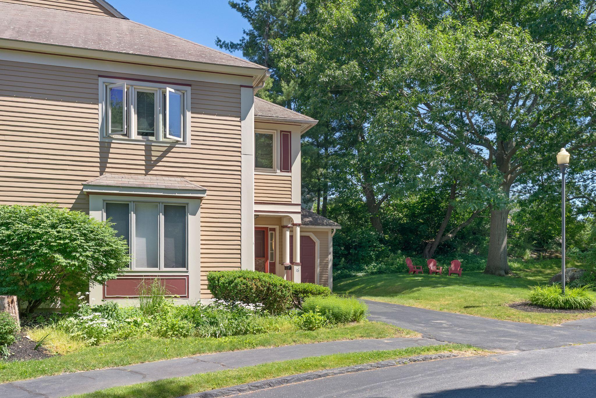 16 Stoneledge Drive 16
